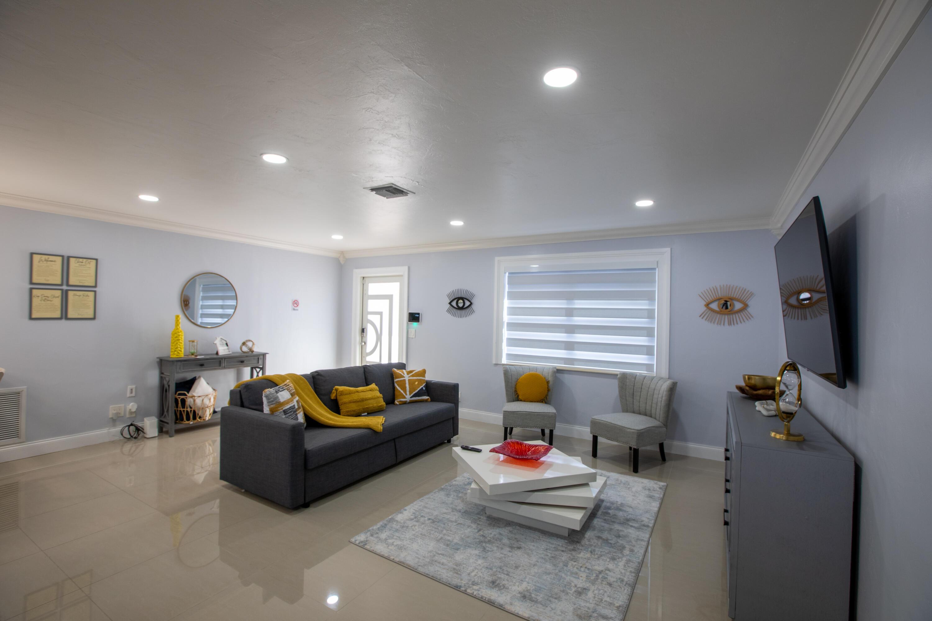 1853 S Florida Mango Road, West Palm Beach, FL 33406, West Palm Beach - Photo 5