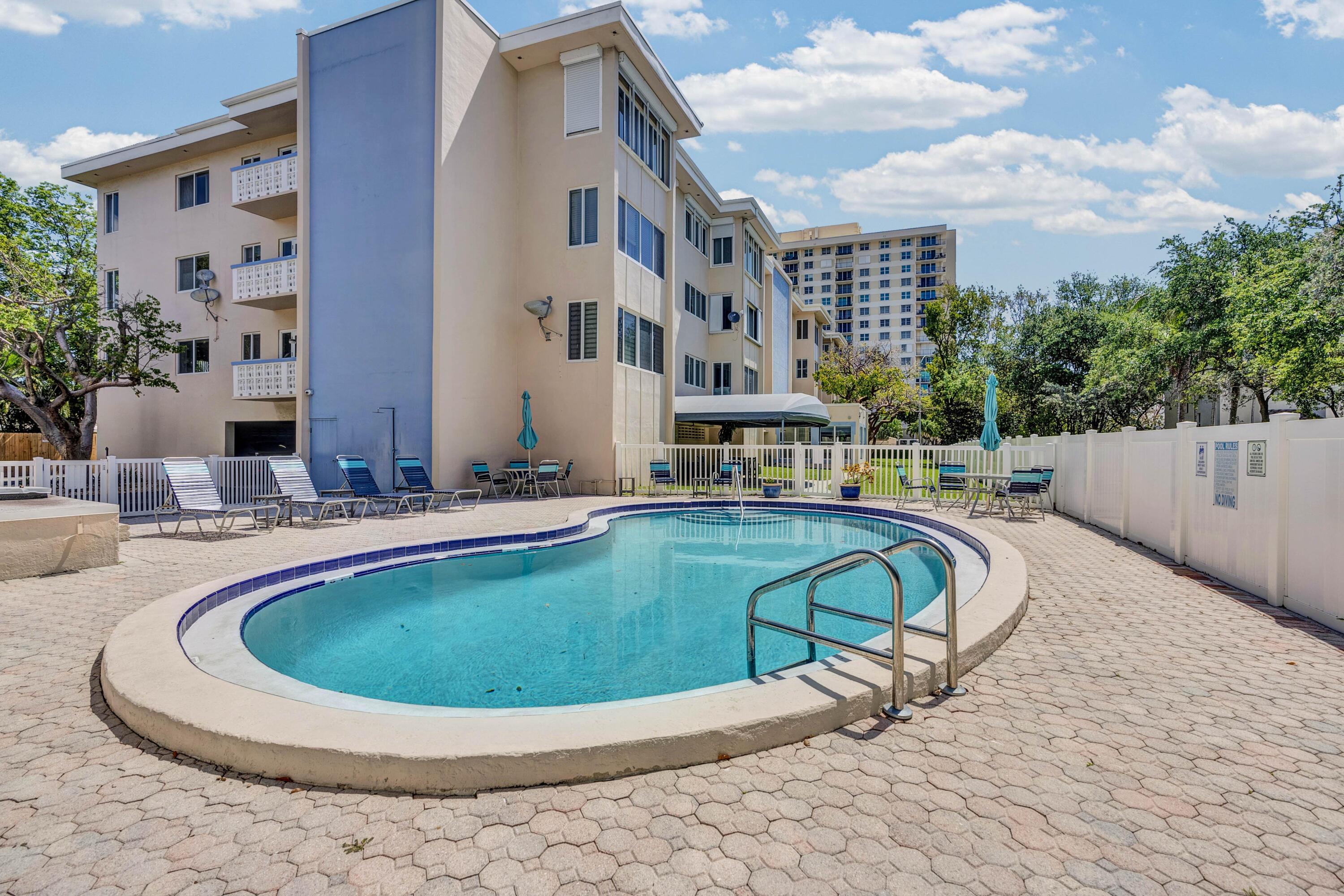 1965 S Ocean Boulevard 202, Lauderdale-By-The-Sea, FL 33062, Lauderdale-By-The-Sea - Photo 3