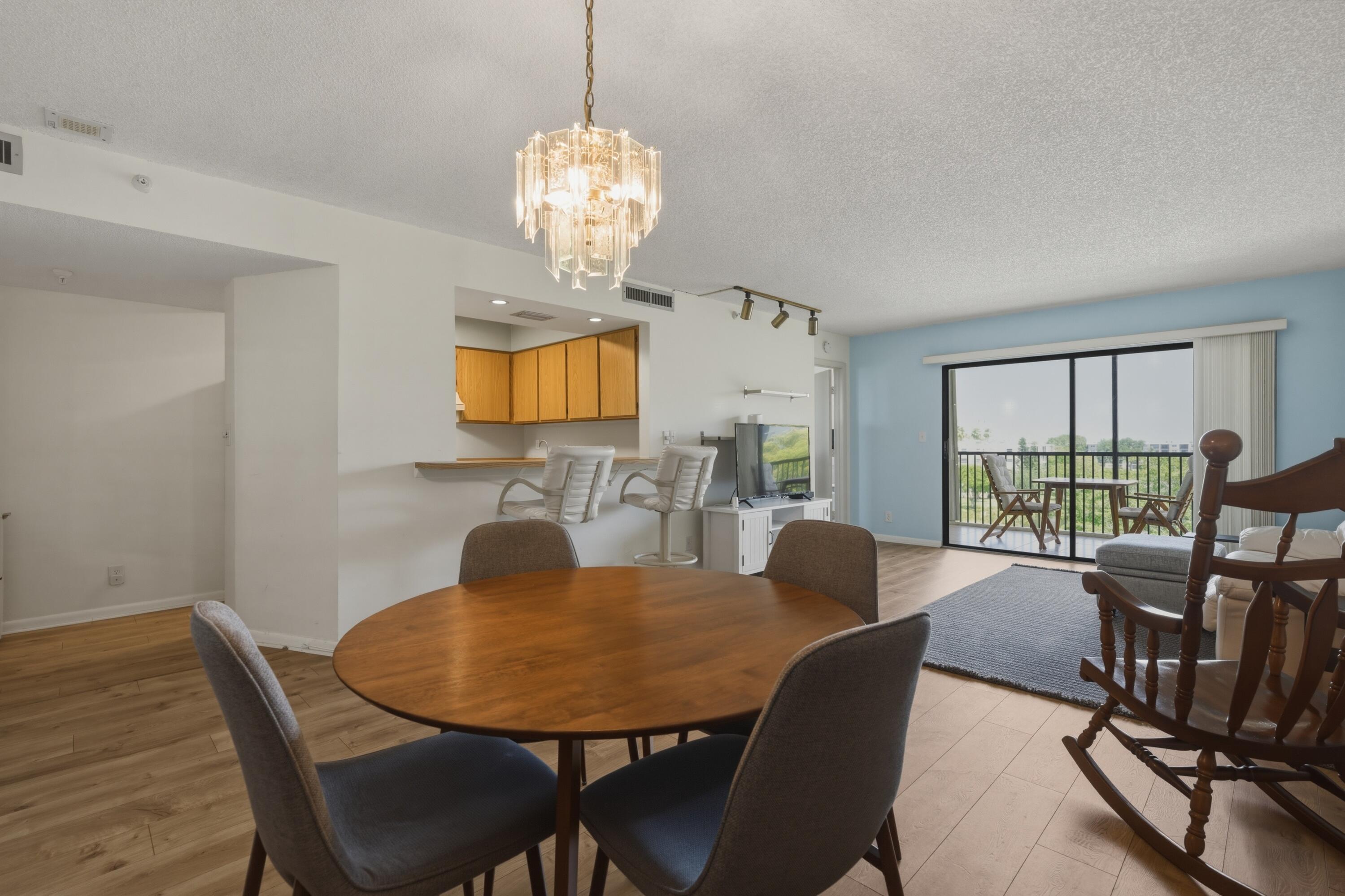 2205 S Cypress Bend Drive 604, Pompano Beach, FL 33069, Pompano Beach - Photo 4