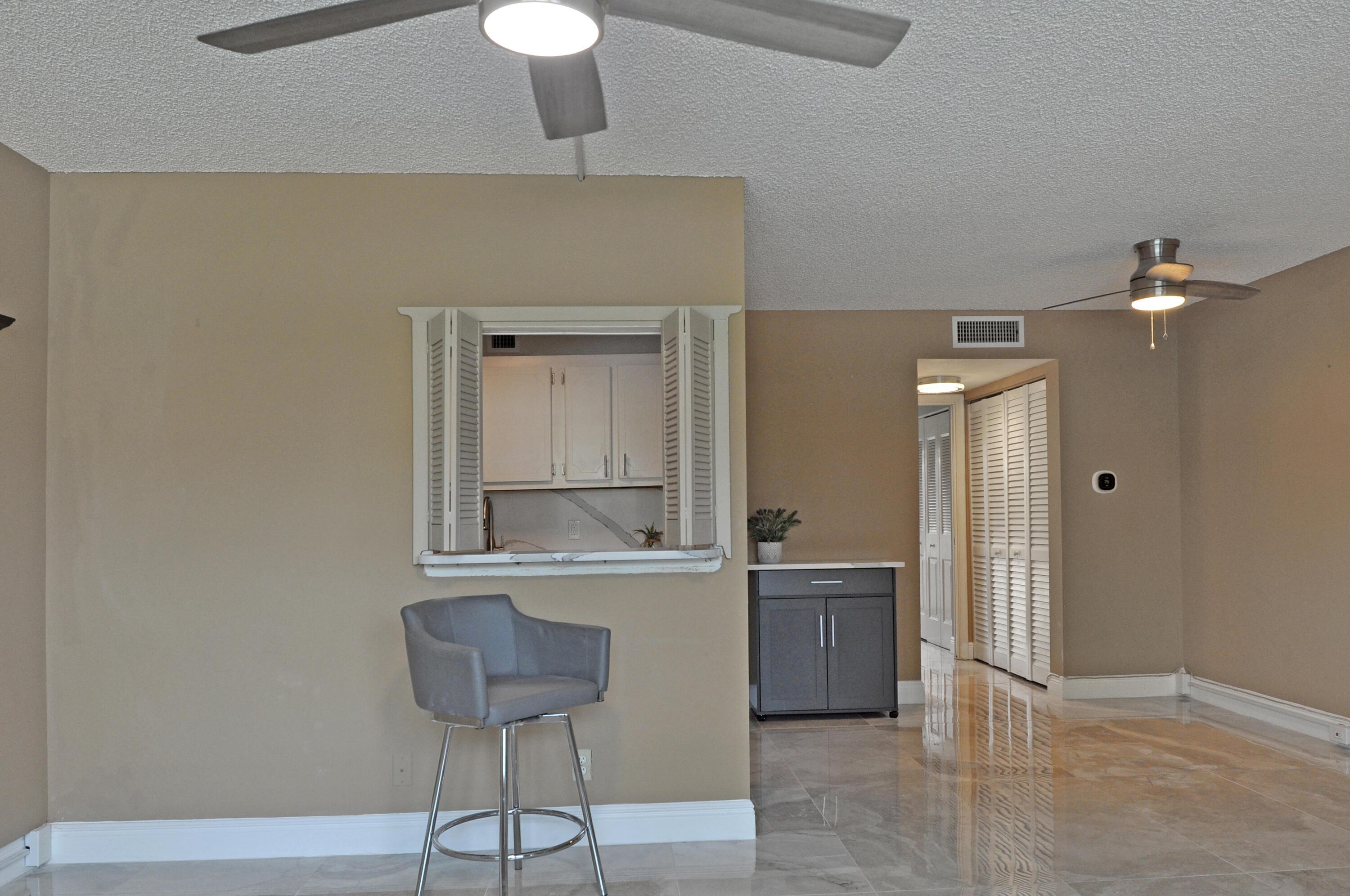 238 Chatham L, West Palm Beach, FL 33417, West Palm Beach - Photo 5