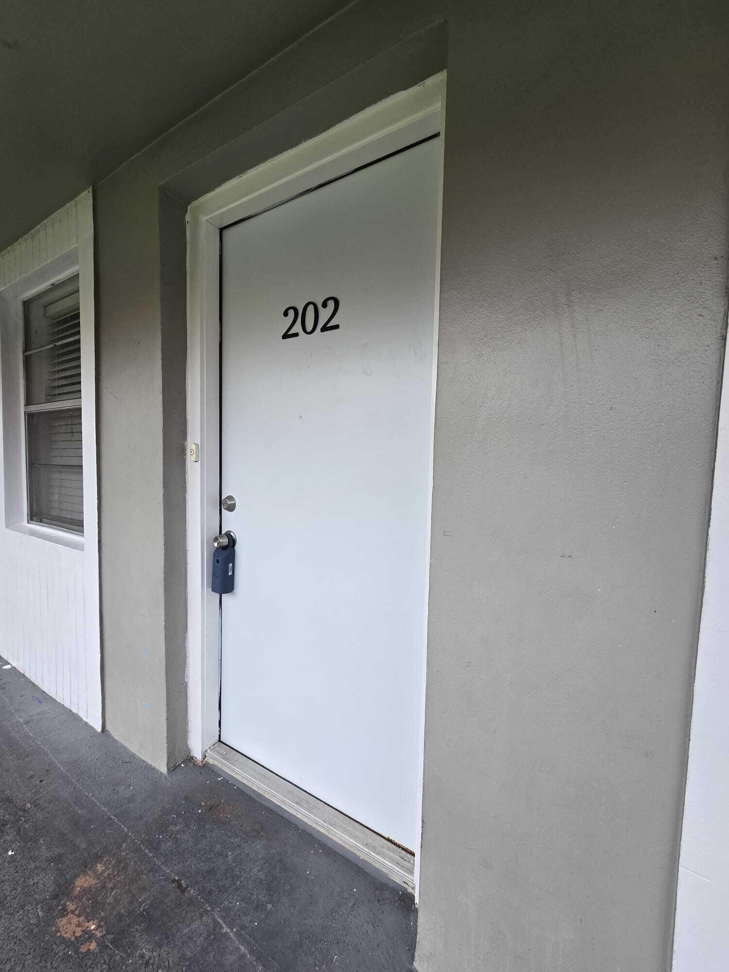 1201 SW 52nd Avenue 202-2, North Lauderdale, FL 33068, North Lauderdale - Photo 3