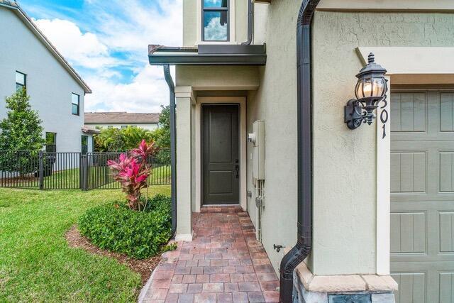 8301 Catria Lane, Lake Worth, FL 33467, Lake Worth - Photo 3