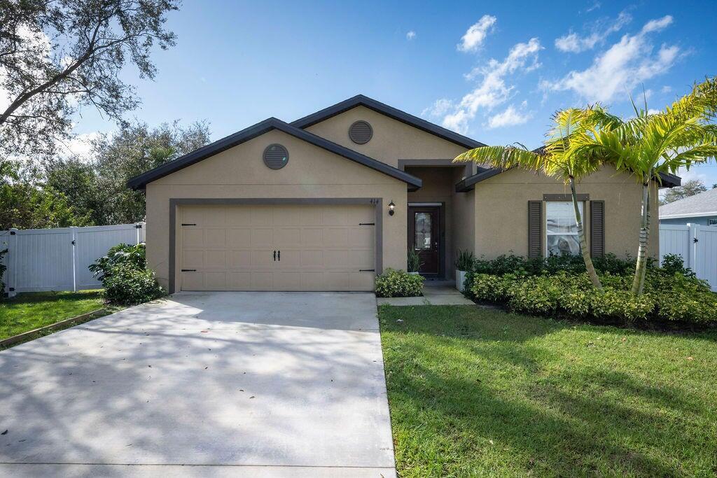 414 SW Dahled Avenue, Port St. Lucie, FL 34953, Port St. Lucie