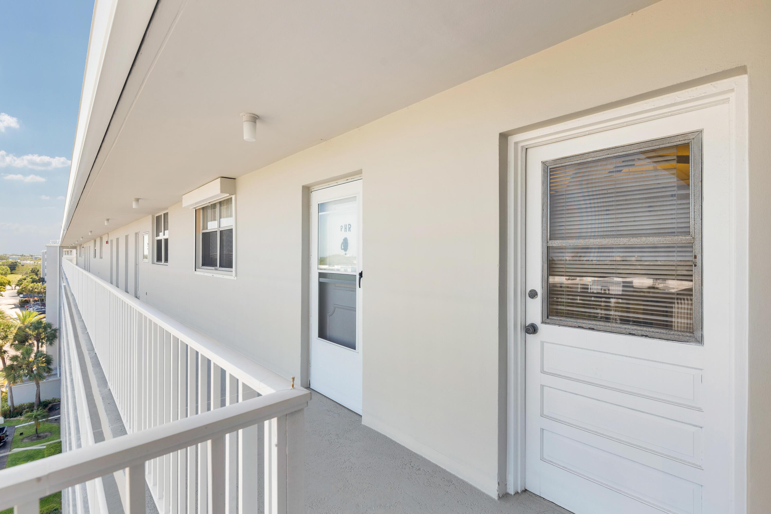 6161 NW 2nd Ave. Ph-r, Boca Raton, FL 33487, Boca Raton - Photo 3