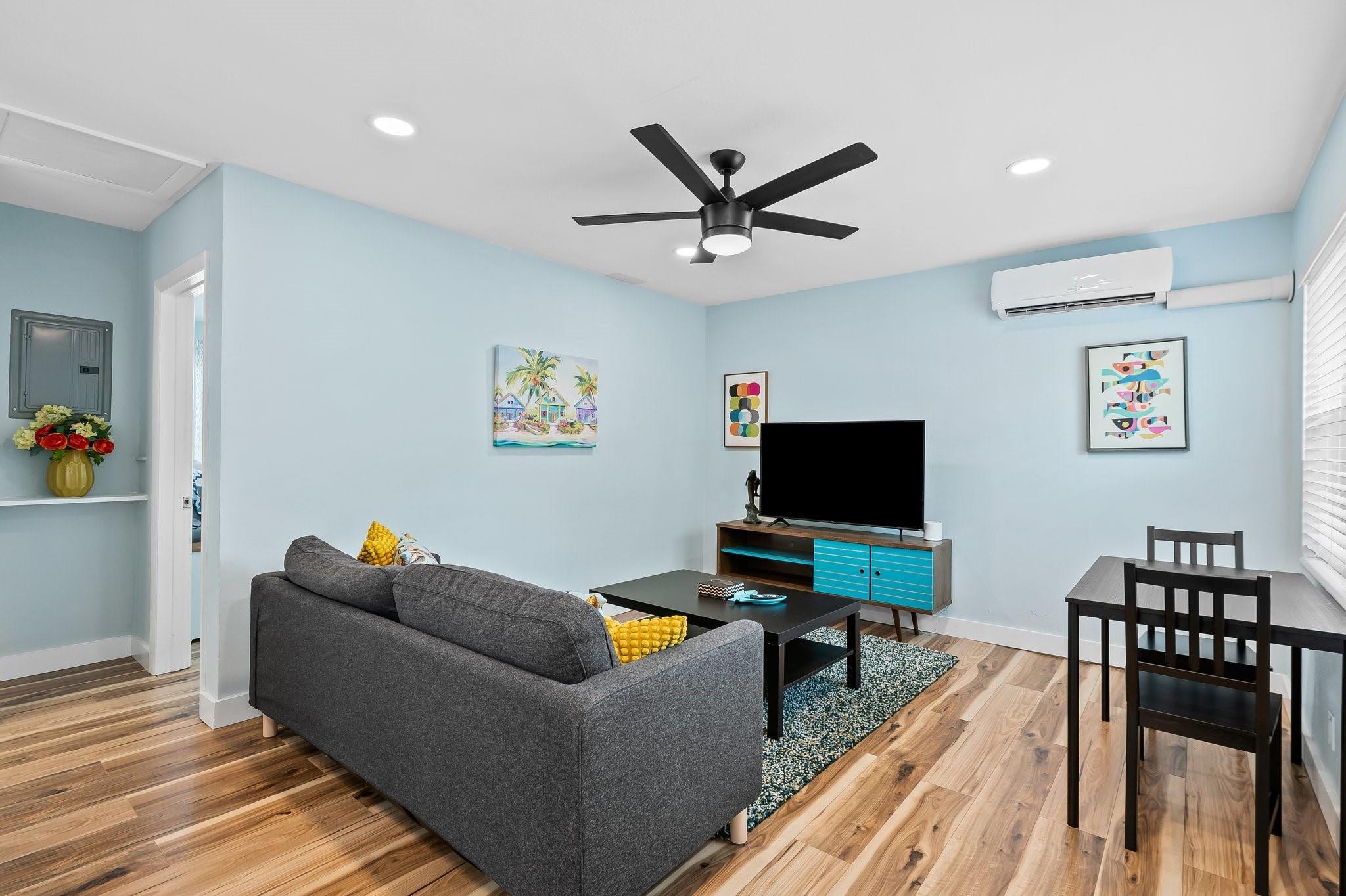 1464 N Dixie Highway 2, Fort Lauderdale, FL 33304, Fort Lauderdale - Photo 3