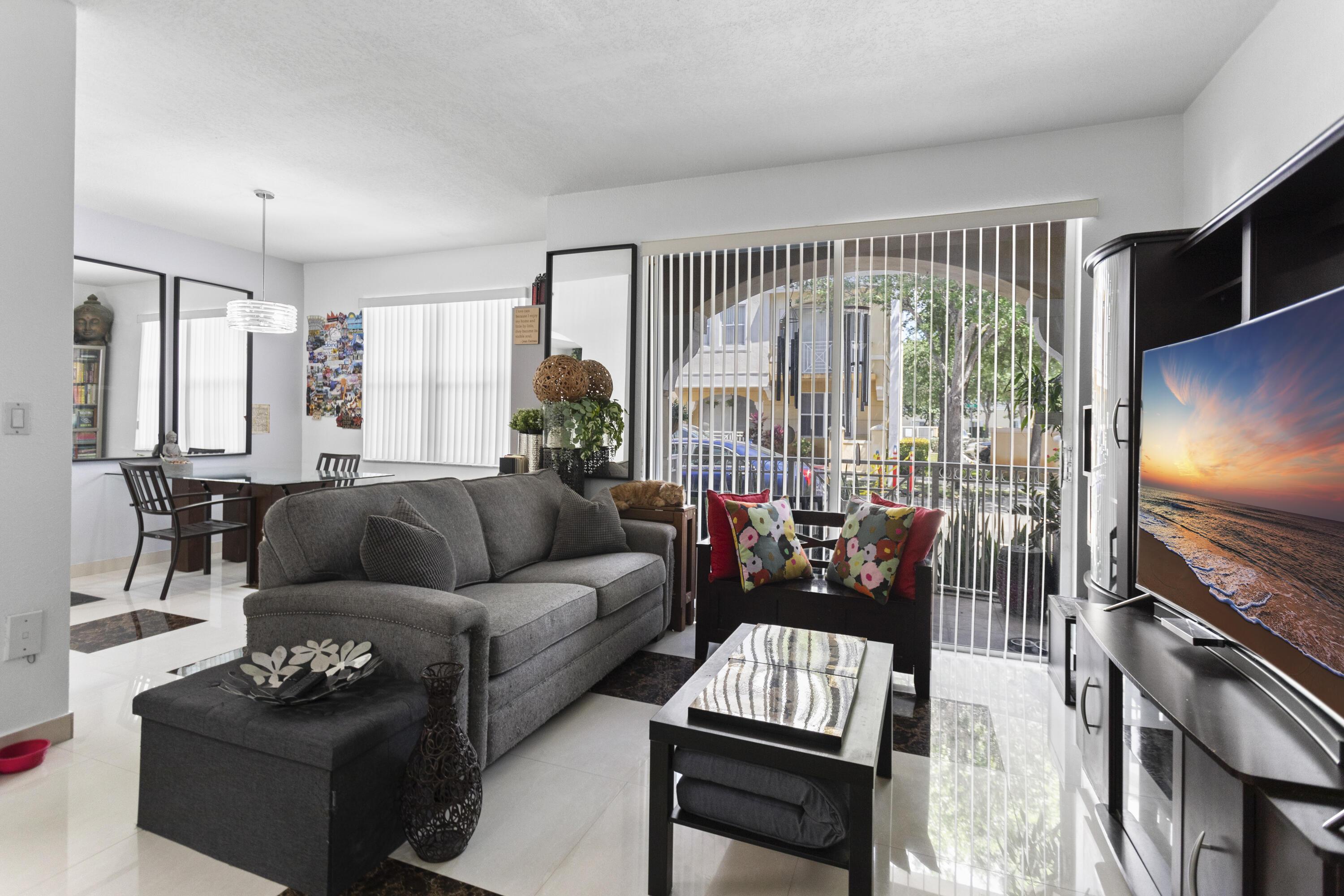 8912 W Flagler, Street 111, Miami, FL 33174, Miami - Photo 4