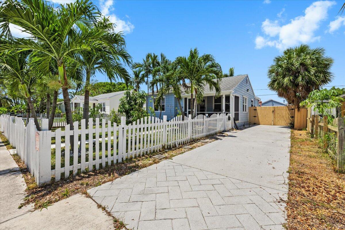915 N K Street, Lake Worth Beach, FL 33460, Lake Worth Beach