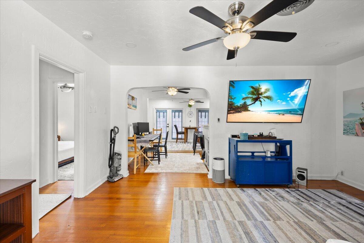 915 N K Street, Lake Worth Beach, FL 33460, Lake Worth Beach - Photo 5