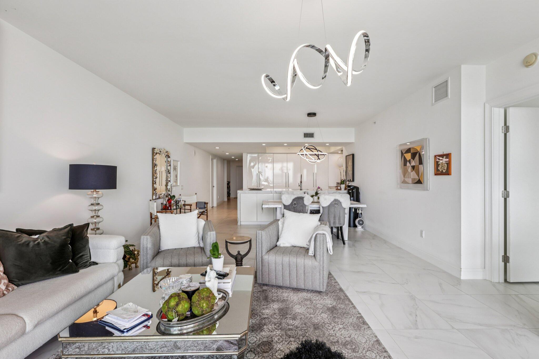 2640 Lake Shore Drive 2008, Riviera Beach, FL 33404, Riviera Beach - Photo 5