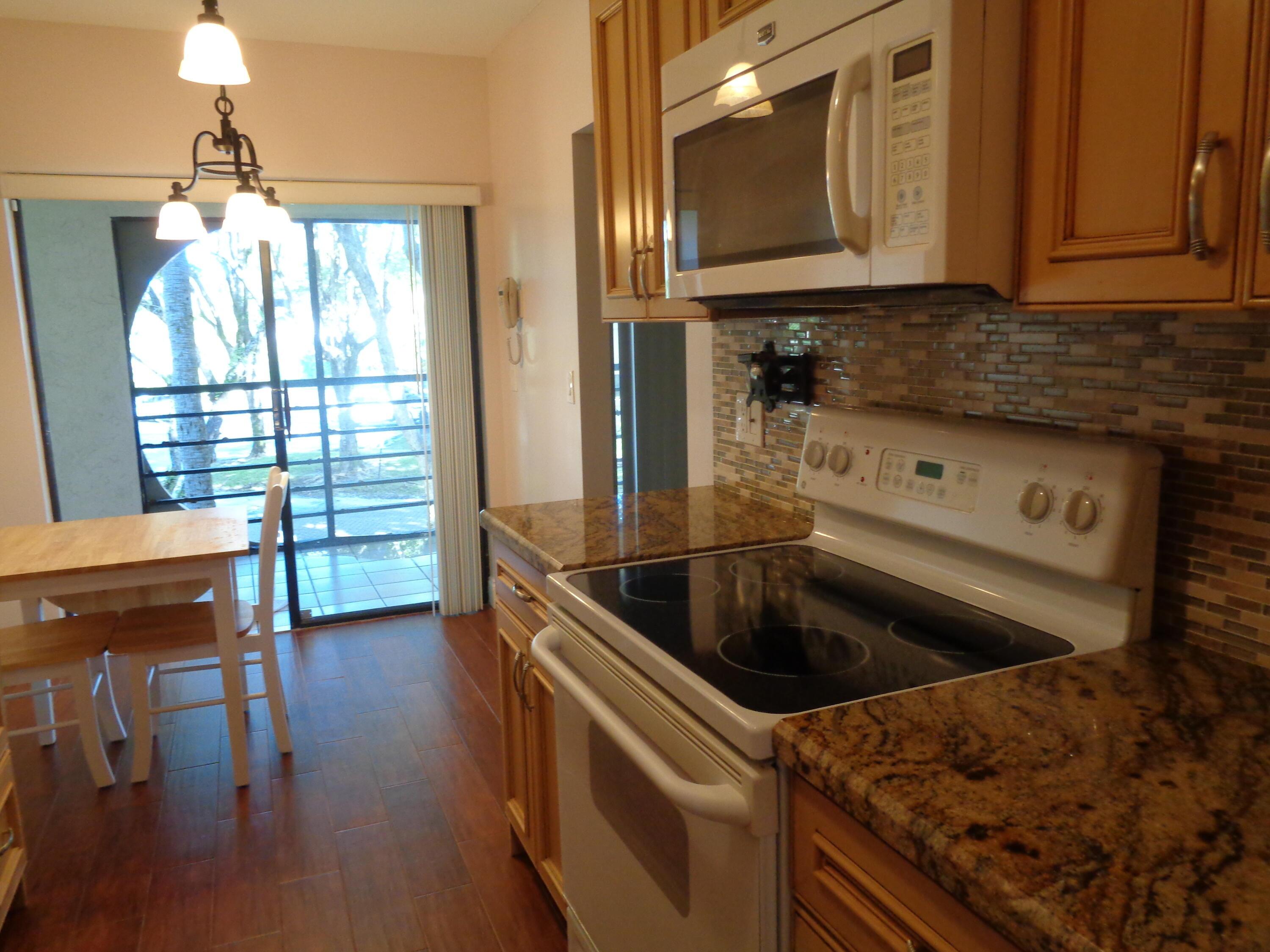6328 W Longboat Ln Lane W 201, Boca Raton, FL 33433, Boca Raton - Photo 2