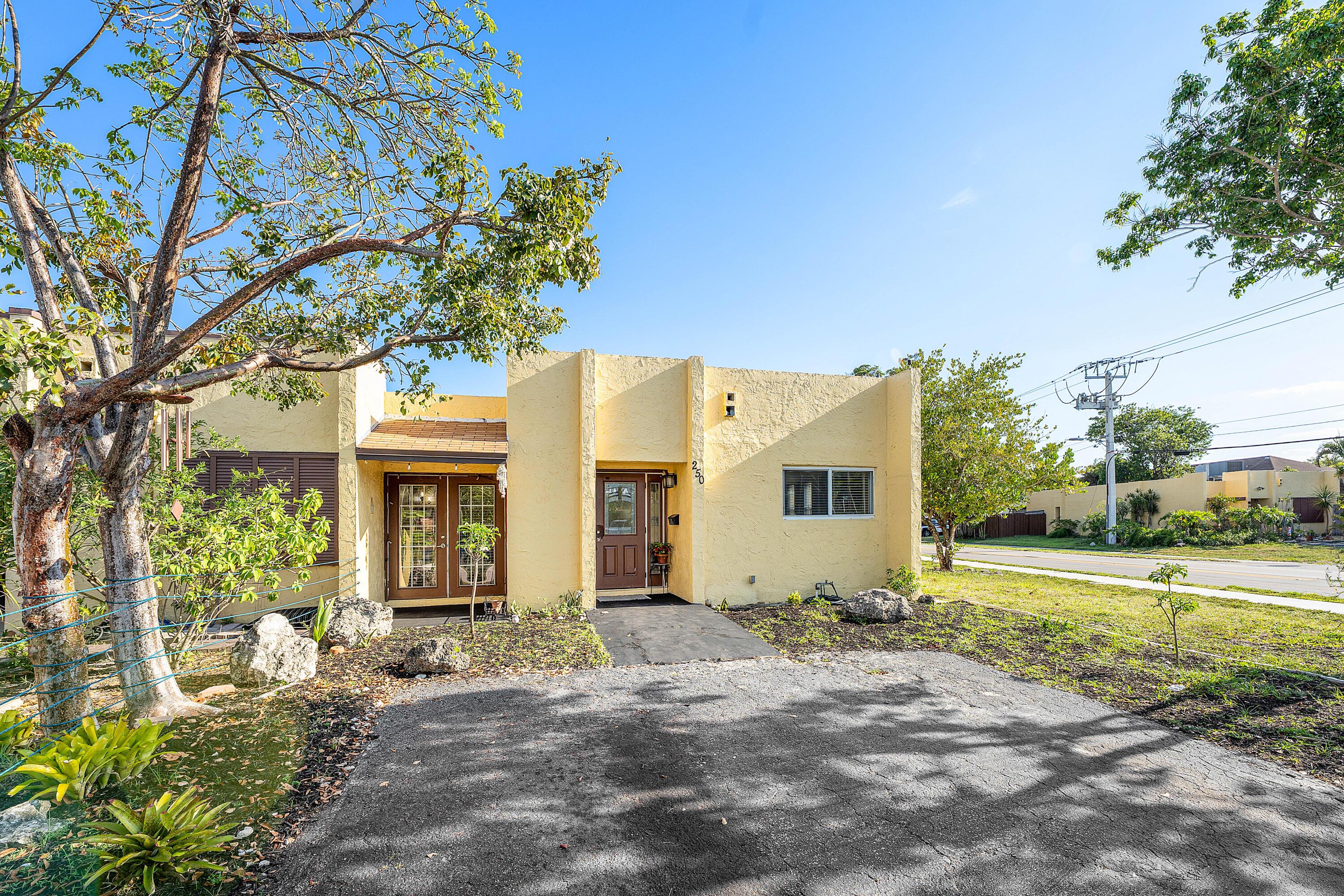 250 NW 43rd Place, Pompano Beach, FL 33064, Pompano Beach - Photo 3