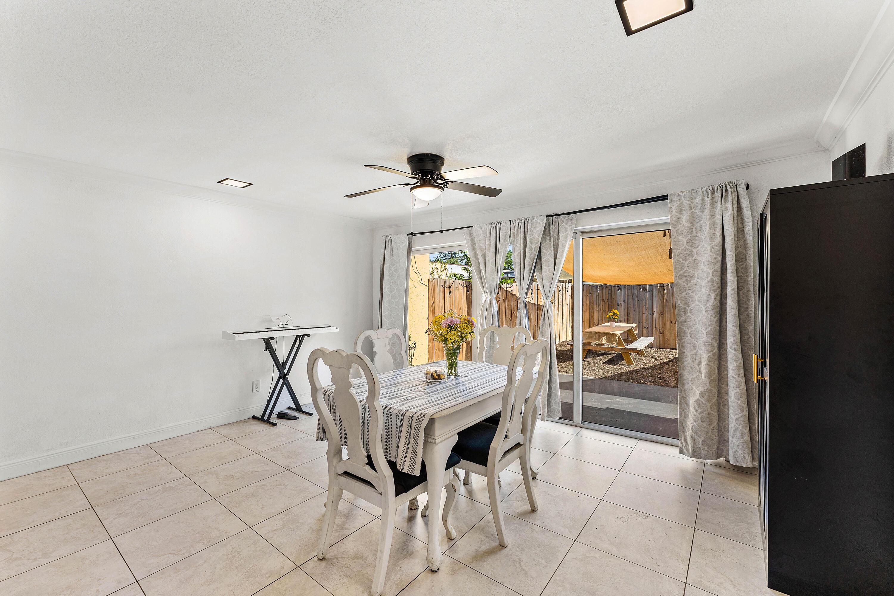 250 NW 43rd Place, Pompano Beach, FL 33064, Pompano Beach - Photo 5