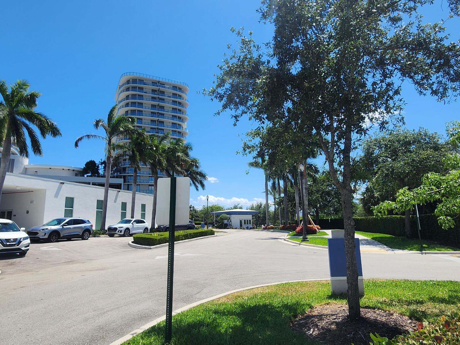 15051 Royal Oaks Lane 202, North Miami, FL 33181, North Miami - Photo 3