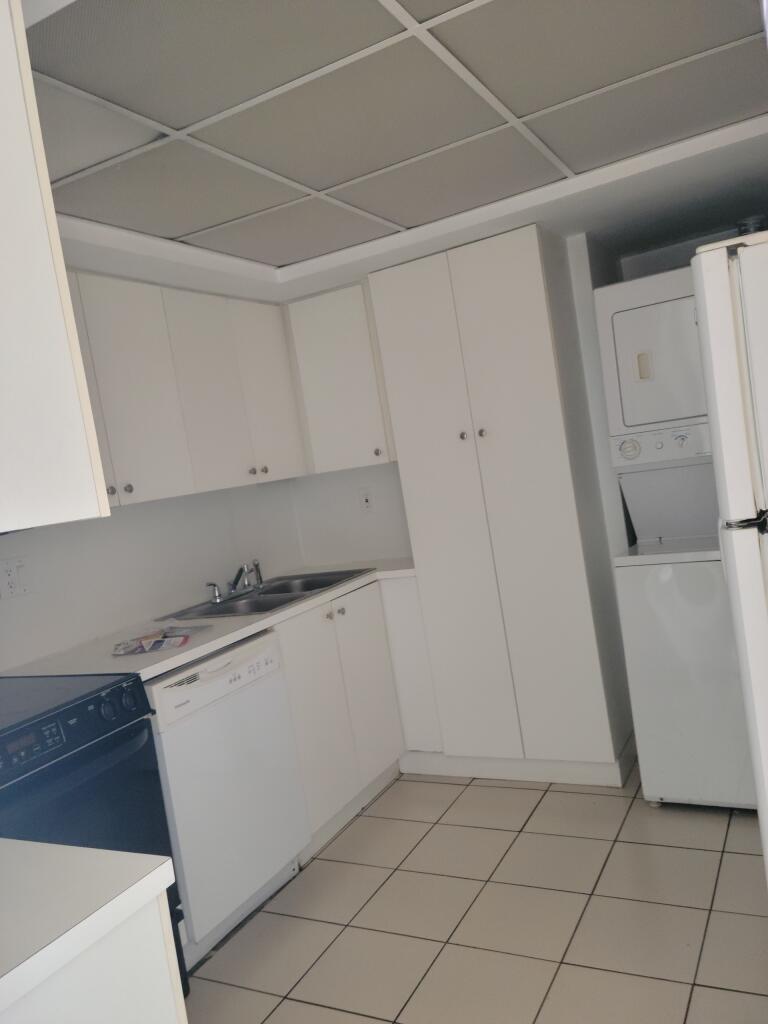 8775 Park Boulevard 412, Miami, FL 33172, Miami - Photo 3
