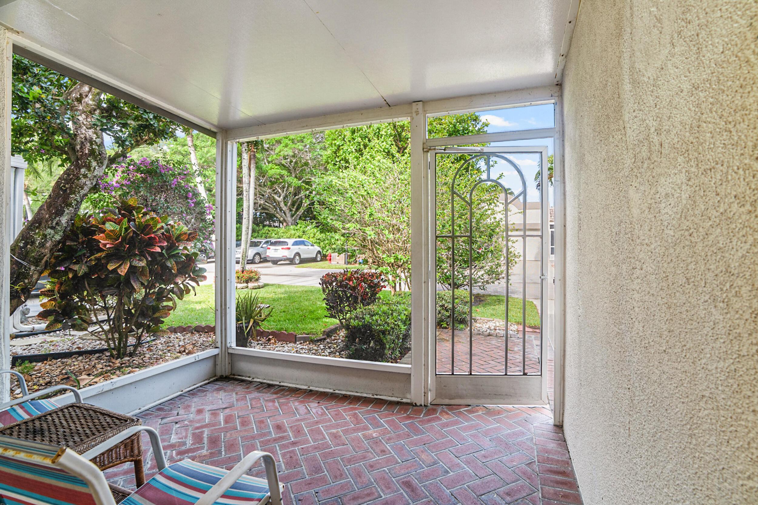 18900 Stewart Circle 7, Boca Raton, FL 33496, Boca Raton - Photo 4