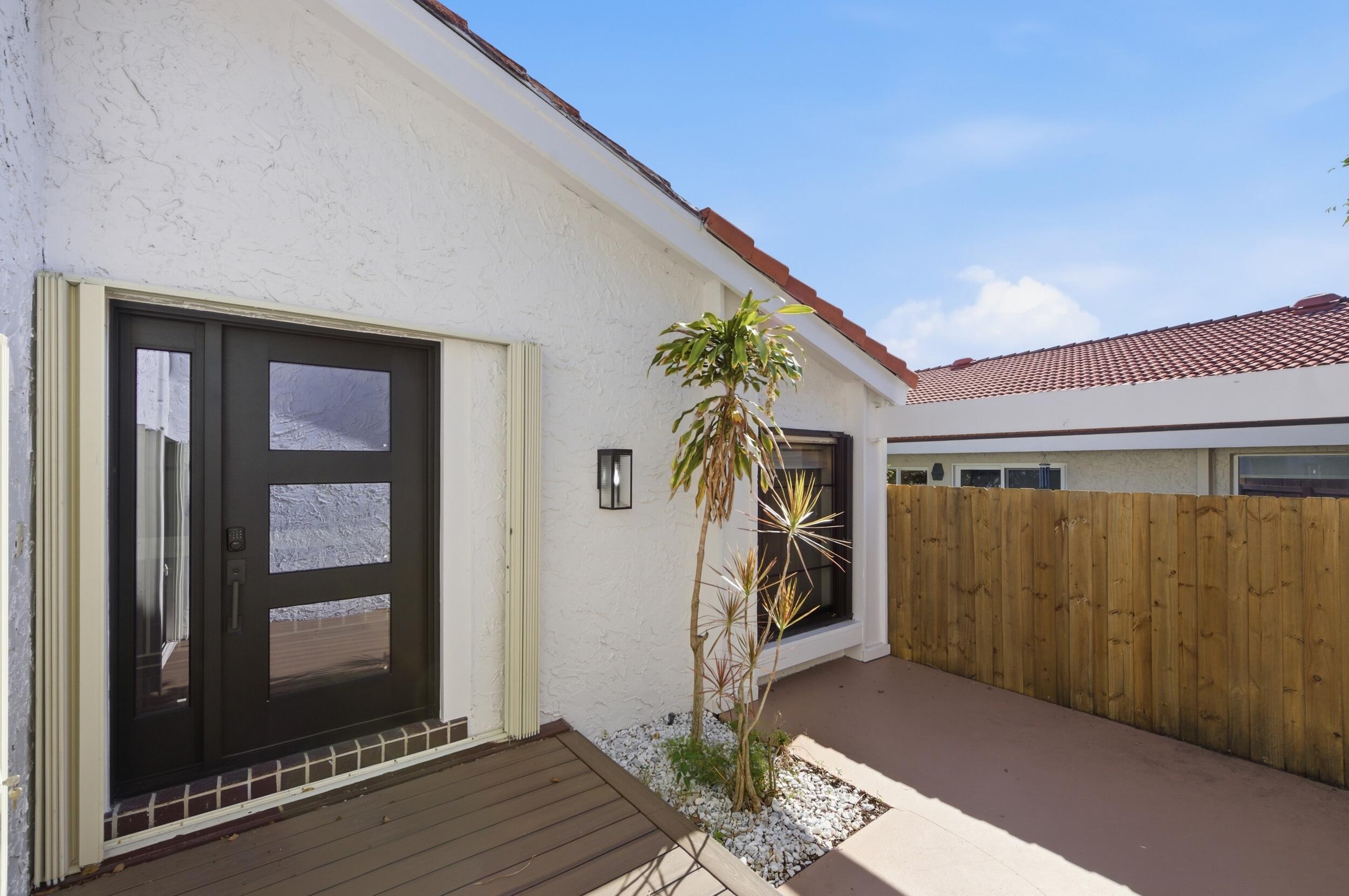 6488 Pond Apple Road, Boca Raton, FL 33433, Boca Raton - Photo 2