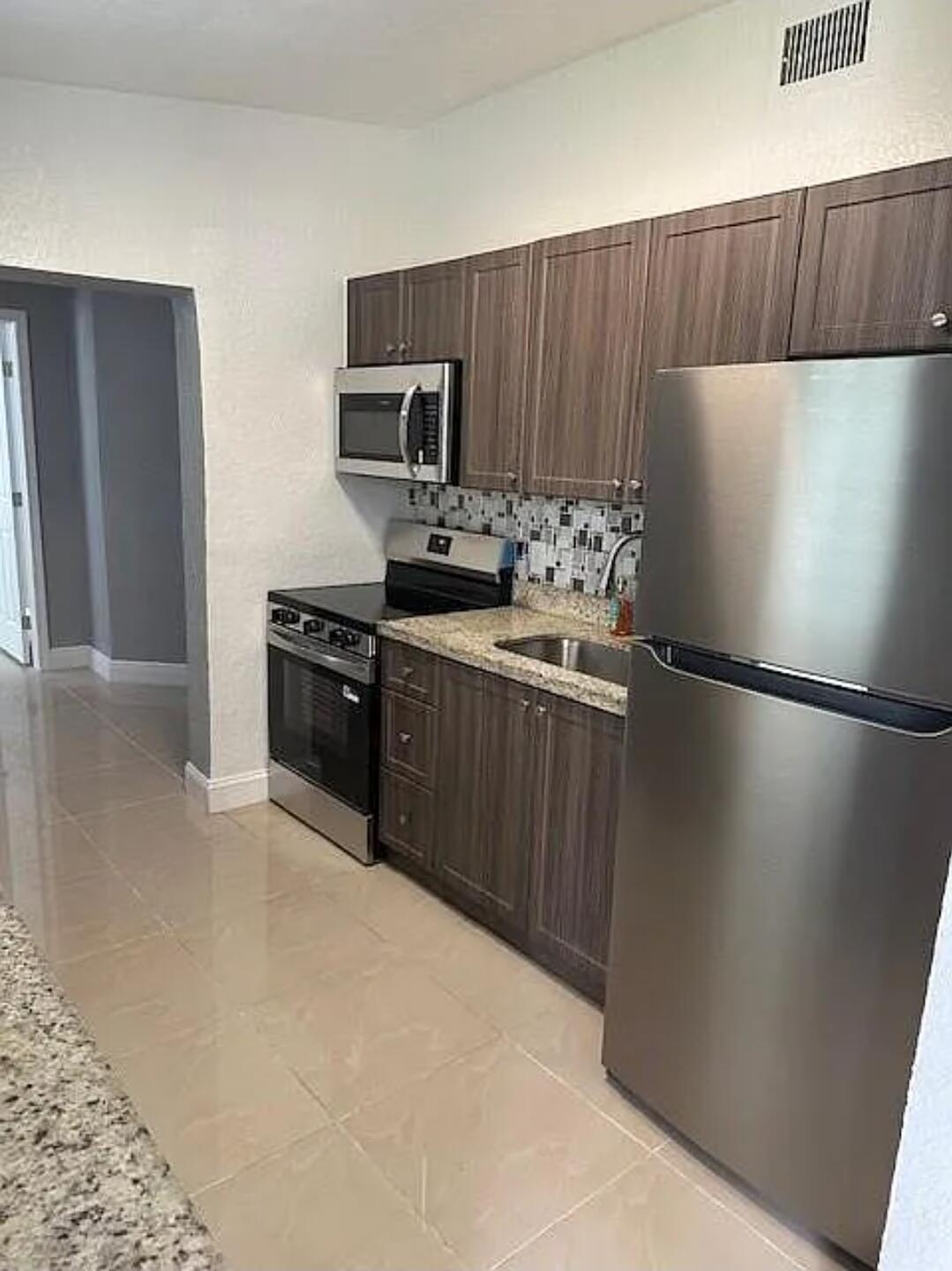 1558 NW 5th Avenue, Pompano Beach, FL 33060, Pompano Beach - Main