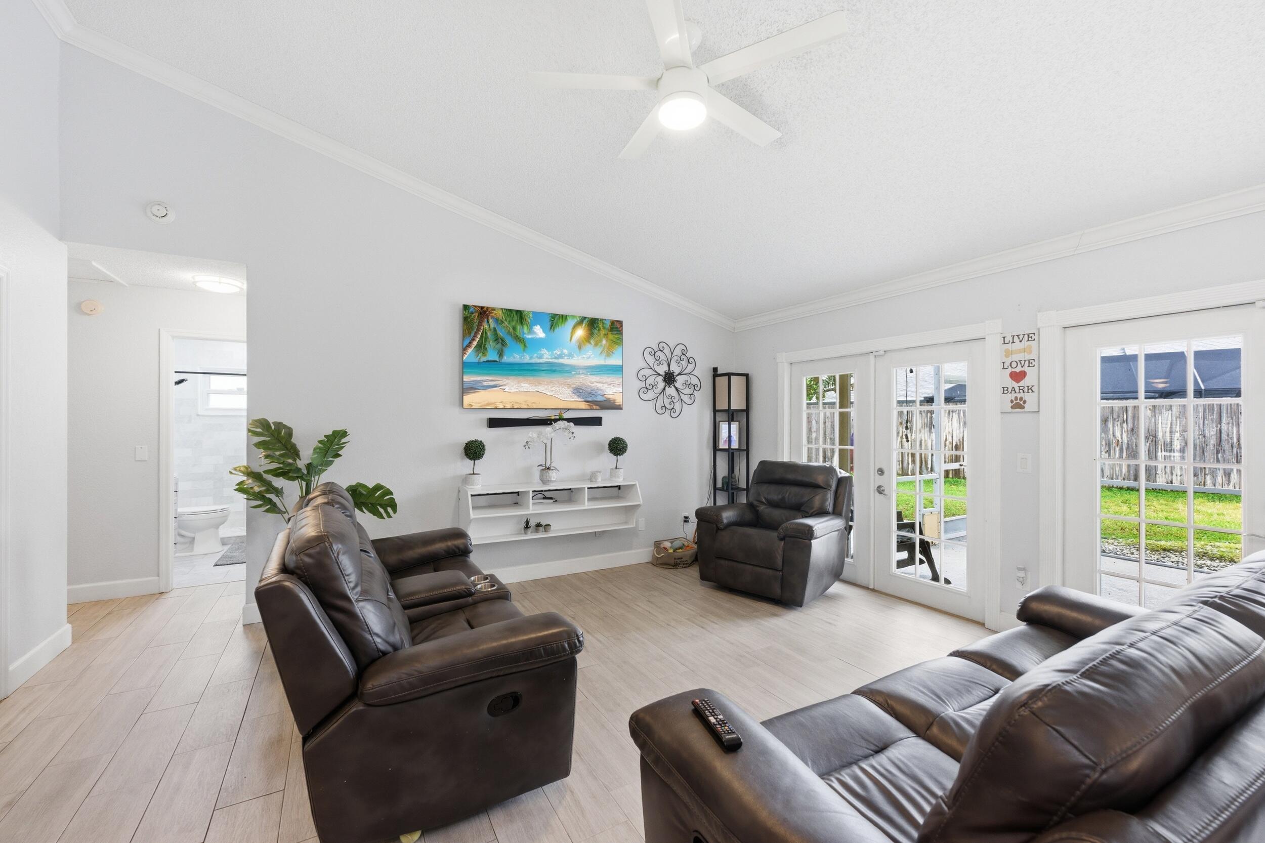 145 Roycourt Circle, Royal Palm Beach, FL 33411, Royal Palm Beach - Photo 5