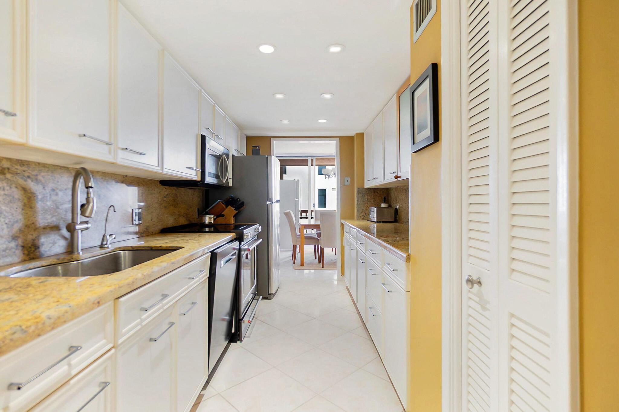3570 S Ocean Boulevard 610, South Palm Beach, FL 33480, South Palm Beach - Photo 2