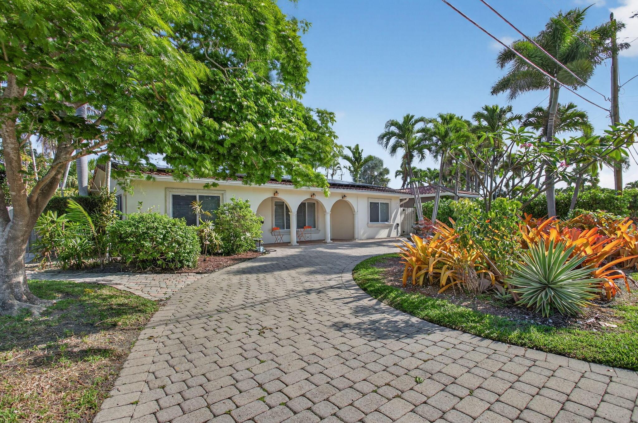 2101 NE 25th Street, Wilton Manors, FL 33305, Wilton Manors - Photo 2