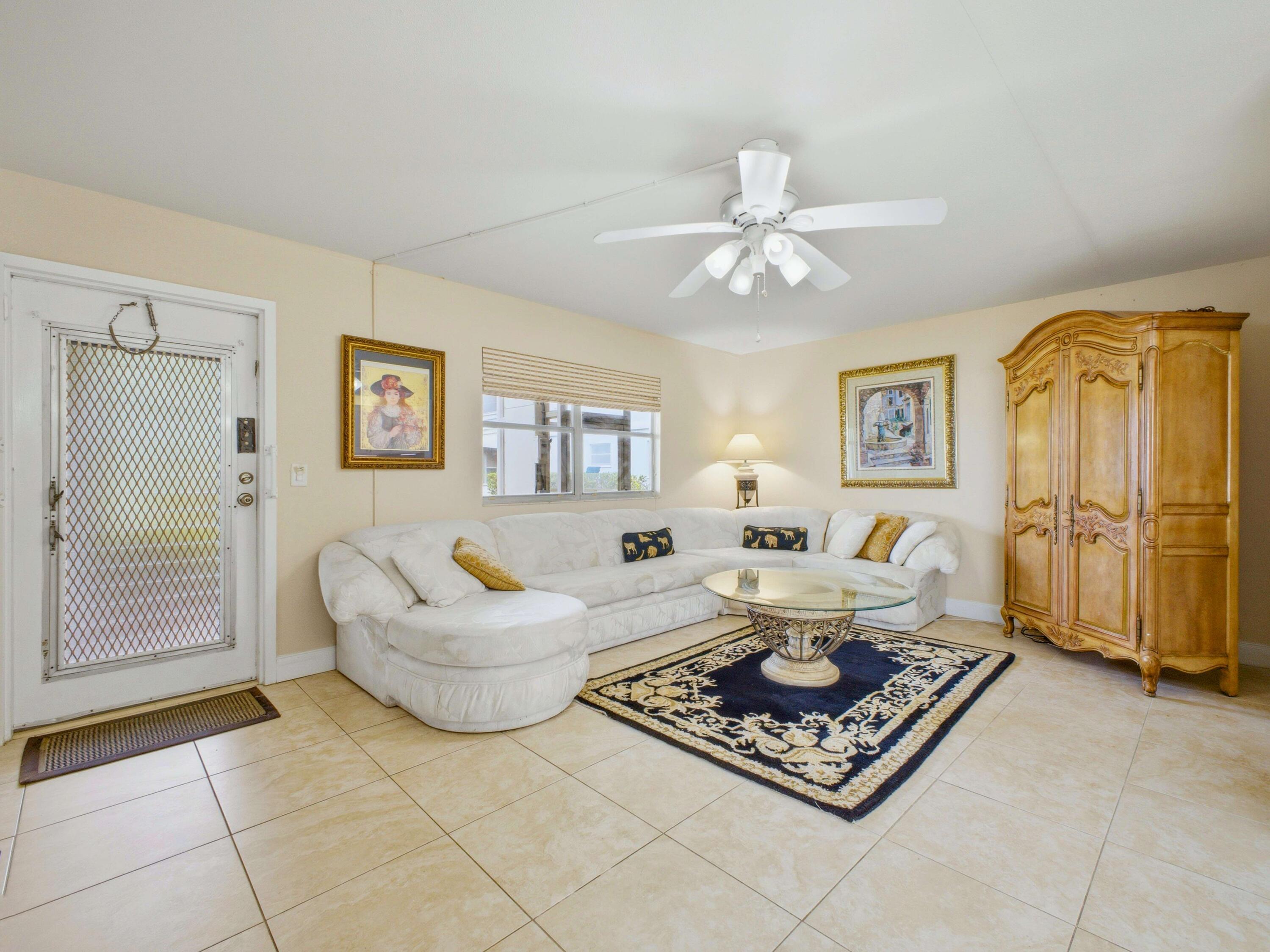 154 Tuscany C, Delray Beach, FL 33446, Delray Beach - Photo 3