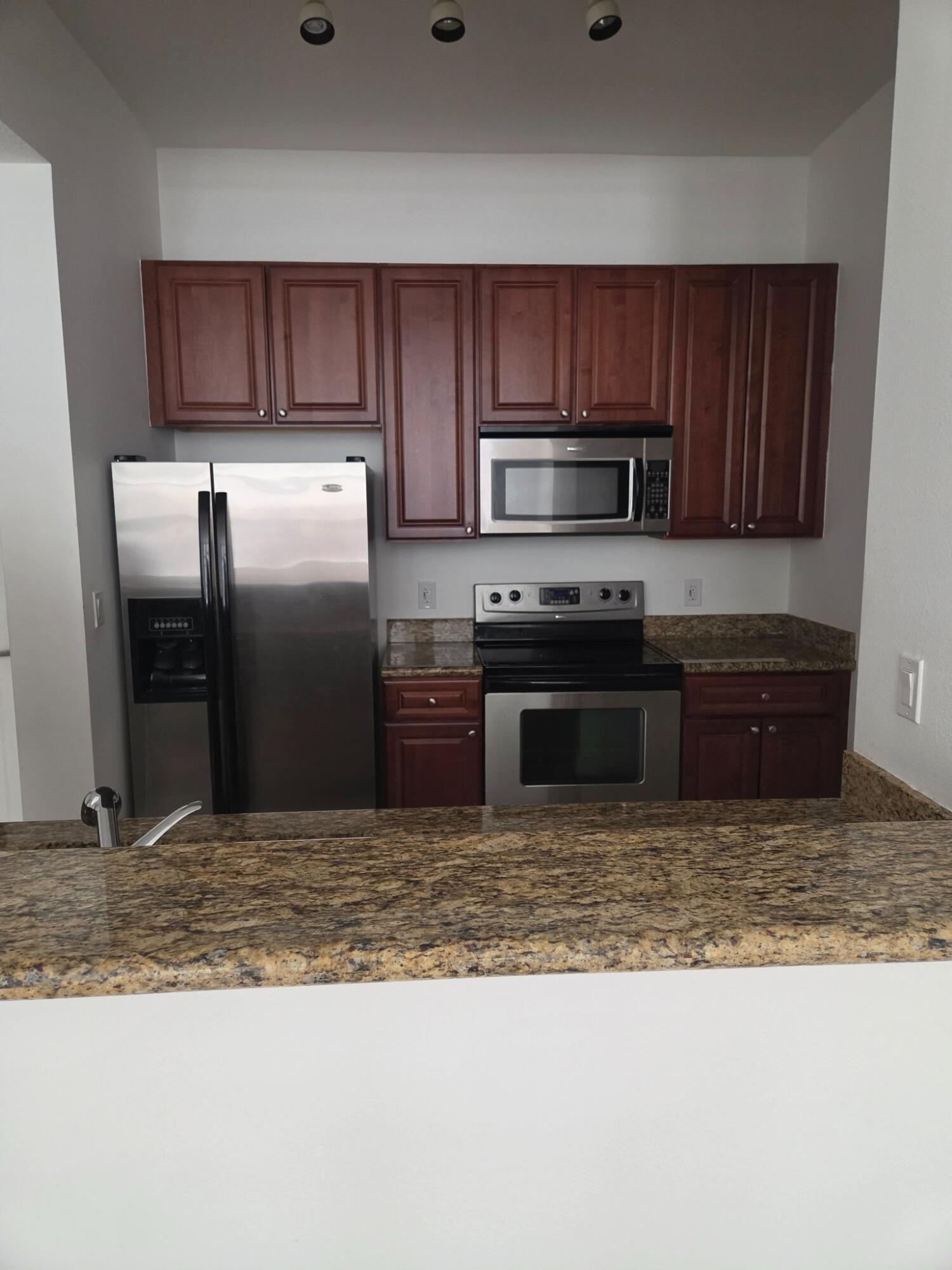 3001 NE 185th Street 222, Aventura, FL 33180, Aventura - Photo 4