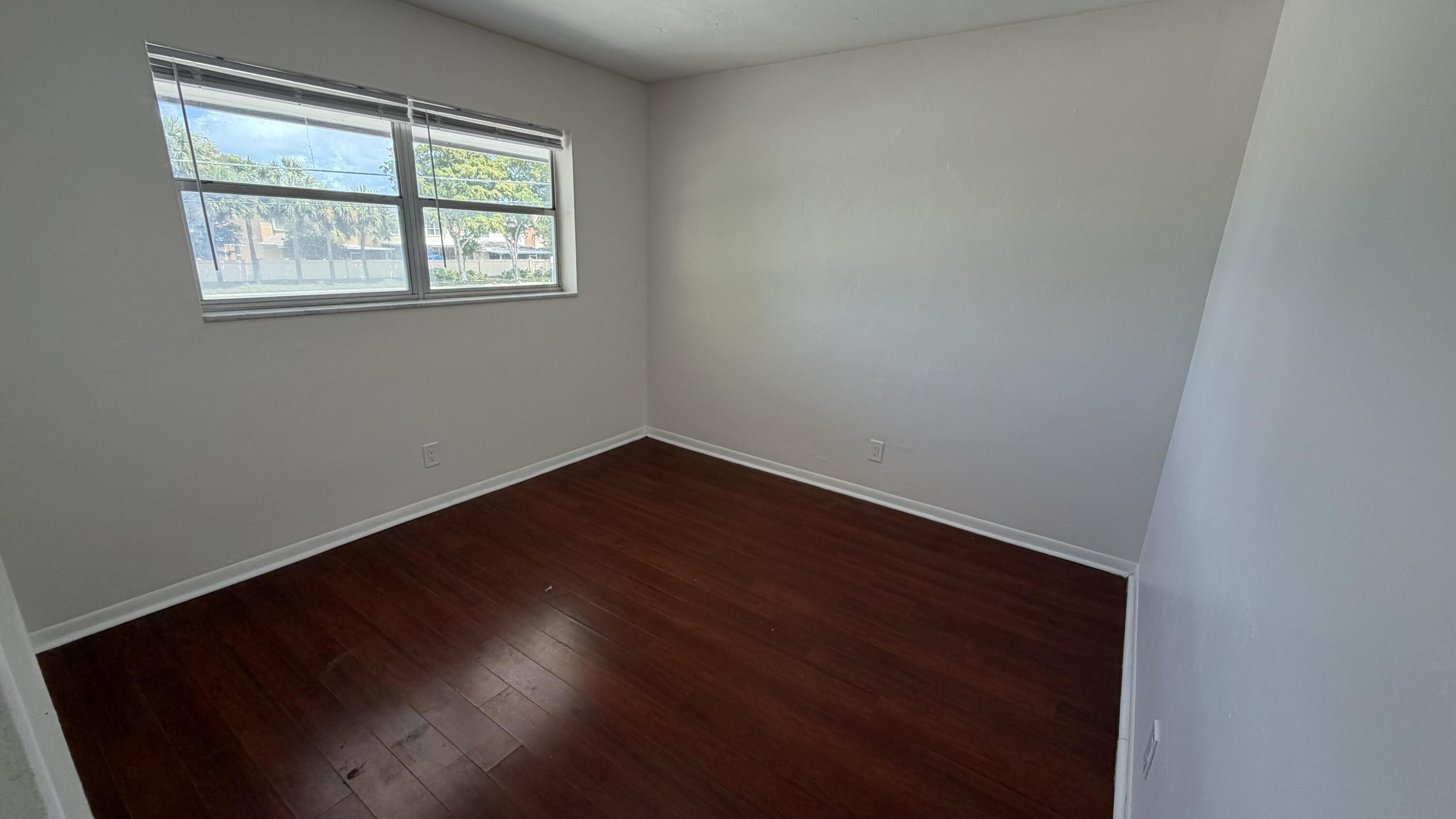 4061 NW 9th Avenue 206, Deerfield Beach, FL 33064, Deerfield Beach - Photo 4