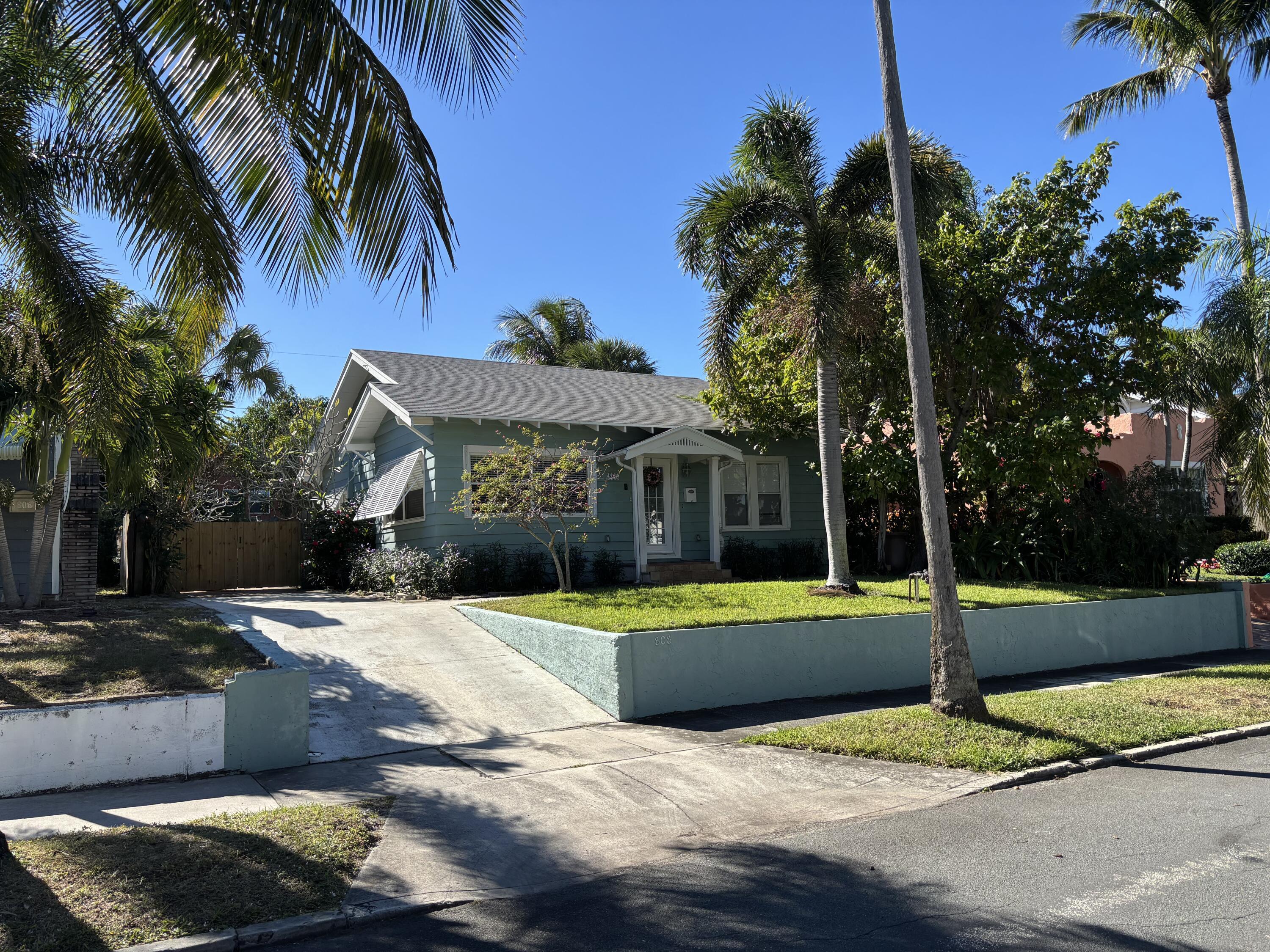 808 Kanuga Drive, West Palm Beach, FL 33401, West Palm Beach