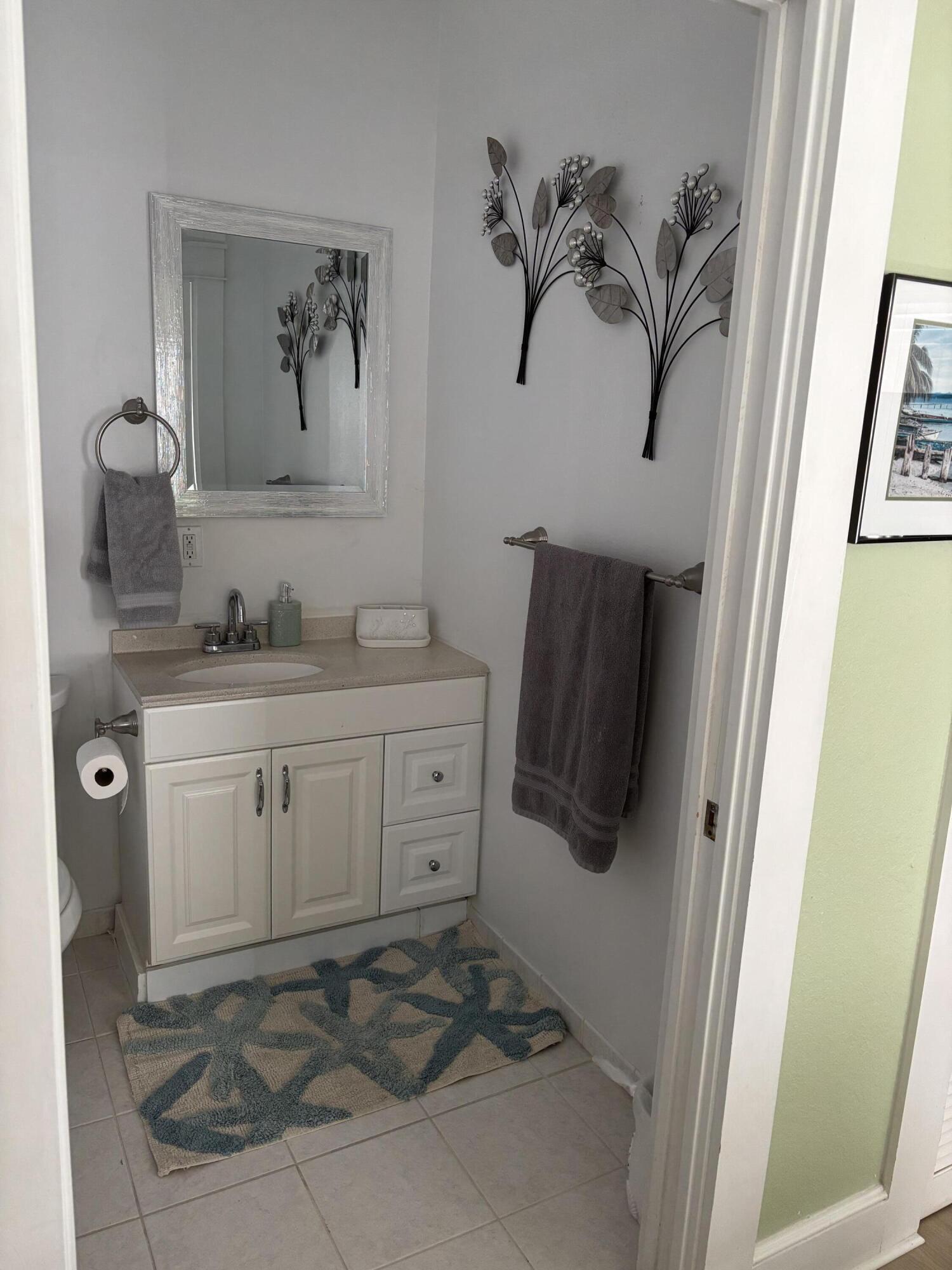 808 Kanuga Drive, West Palm Beach, FL 33401, West Palm Beach - Photo 2