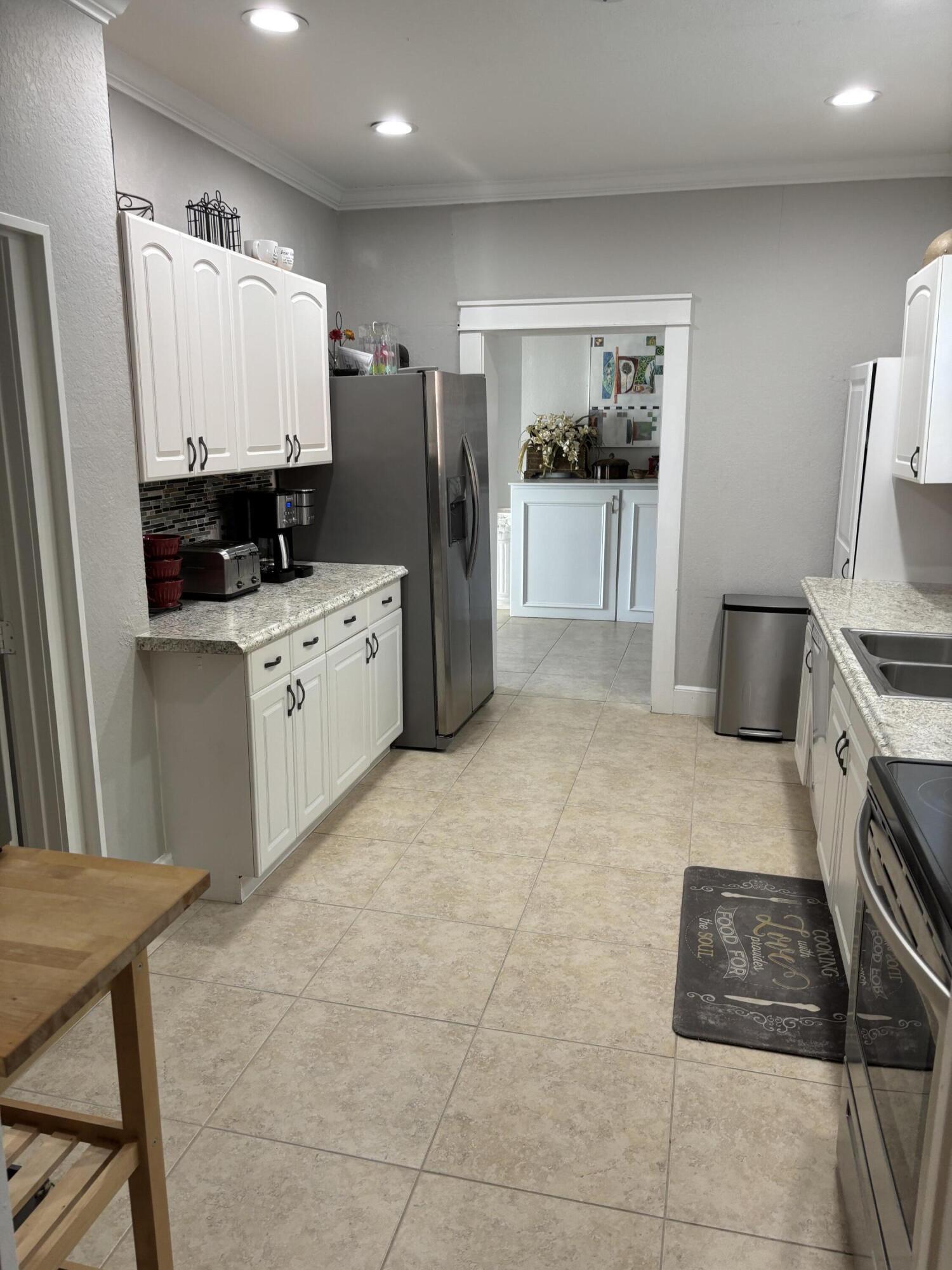 808 Kanuga Drive, West Palm Beach, FL 33401, West Palm Beach - Photo 5