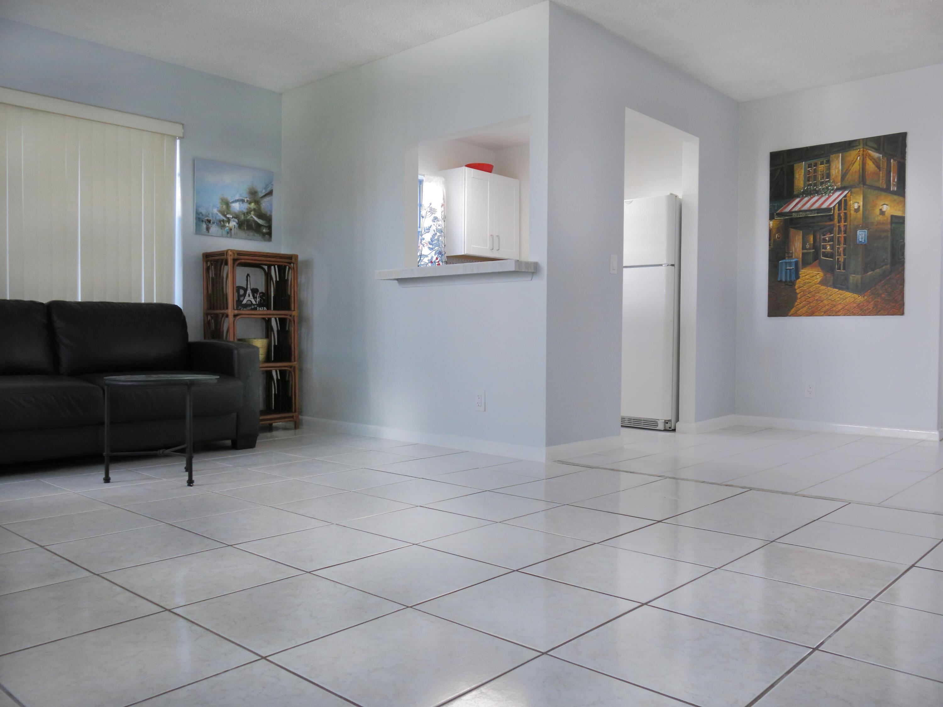 331 Windsor O, West Palm Beach, FL 33417, West Palm Beach - Photo 4