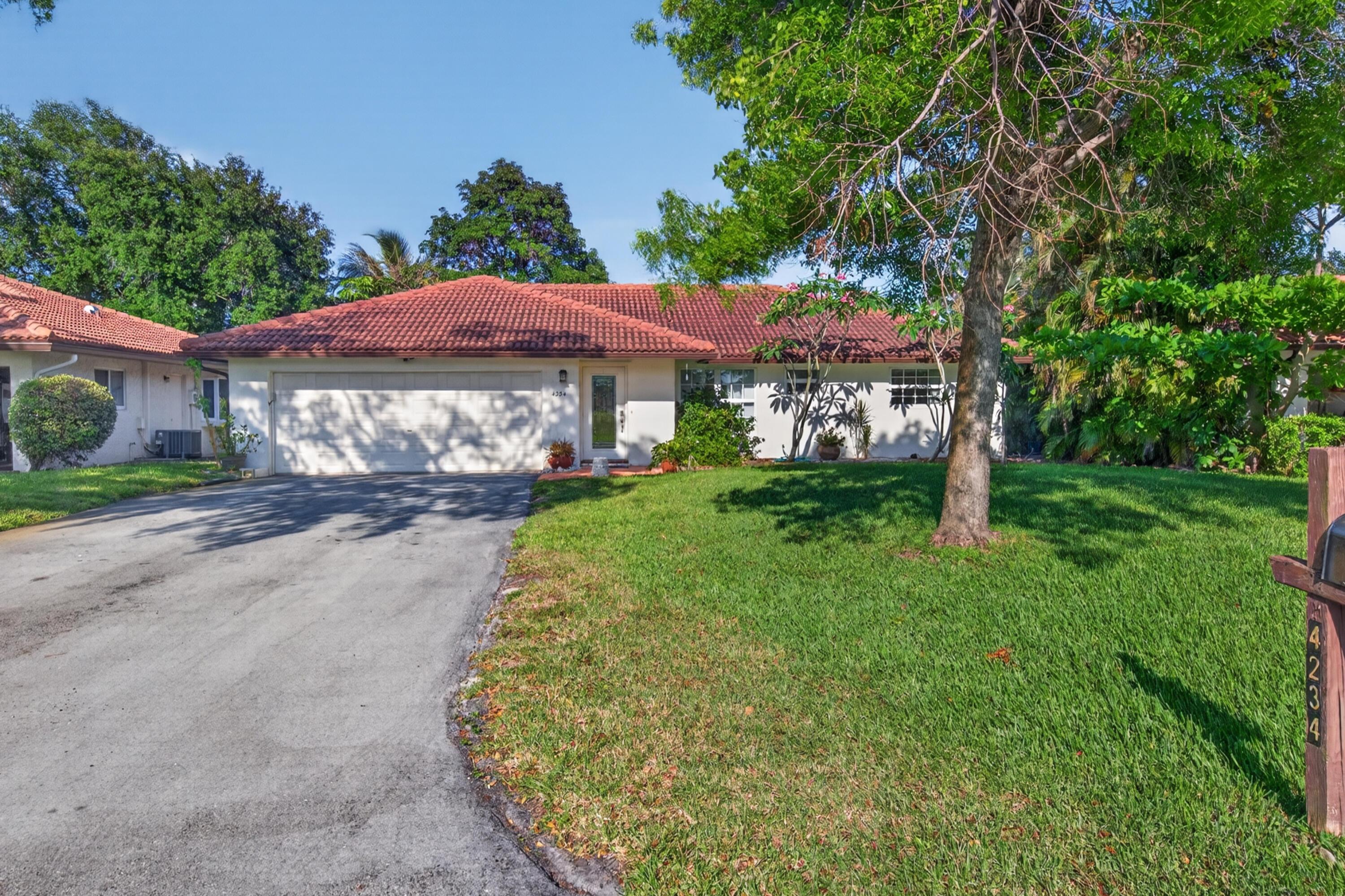 4234 NW 3rd Way, Boca Raton, FL 33431, Boca Raton - Photo 2