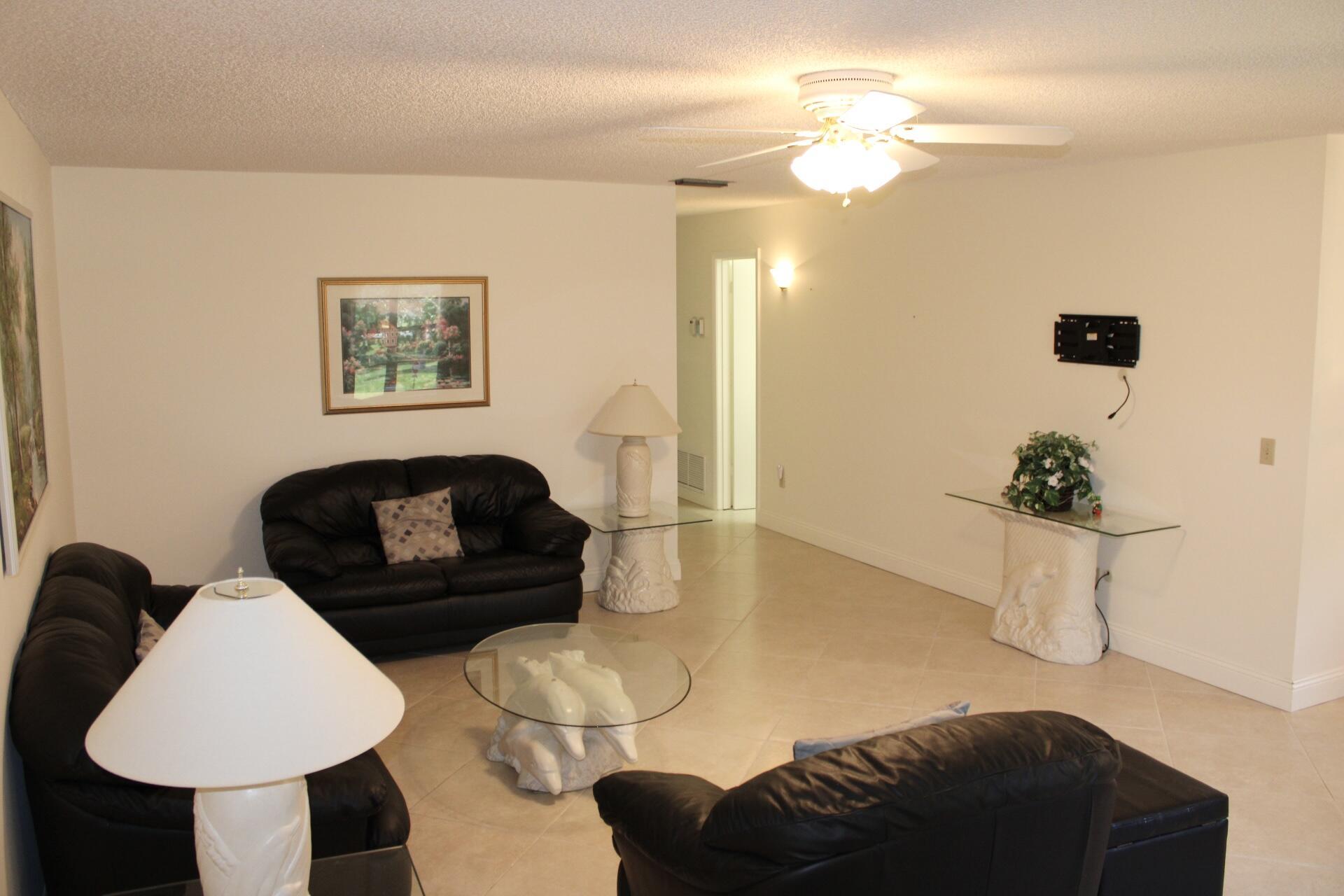 8 Lake Vista Trail 201, Port St. Lucie, FL 34952, Port St. Lucie - Photo 4