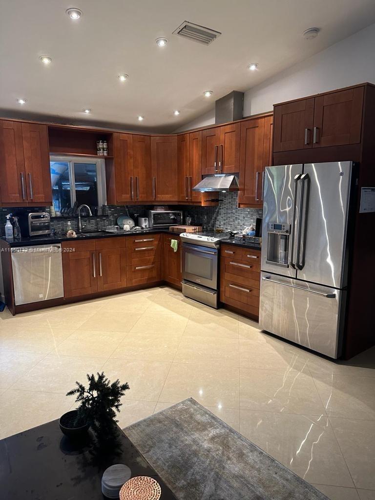 4920 SW 27th Avenue, Fort Lauderdale, FL 33312, Fort Lauderdale - Photo 4