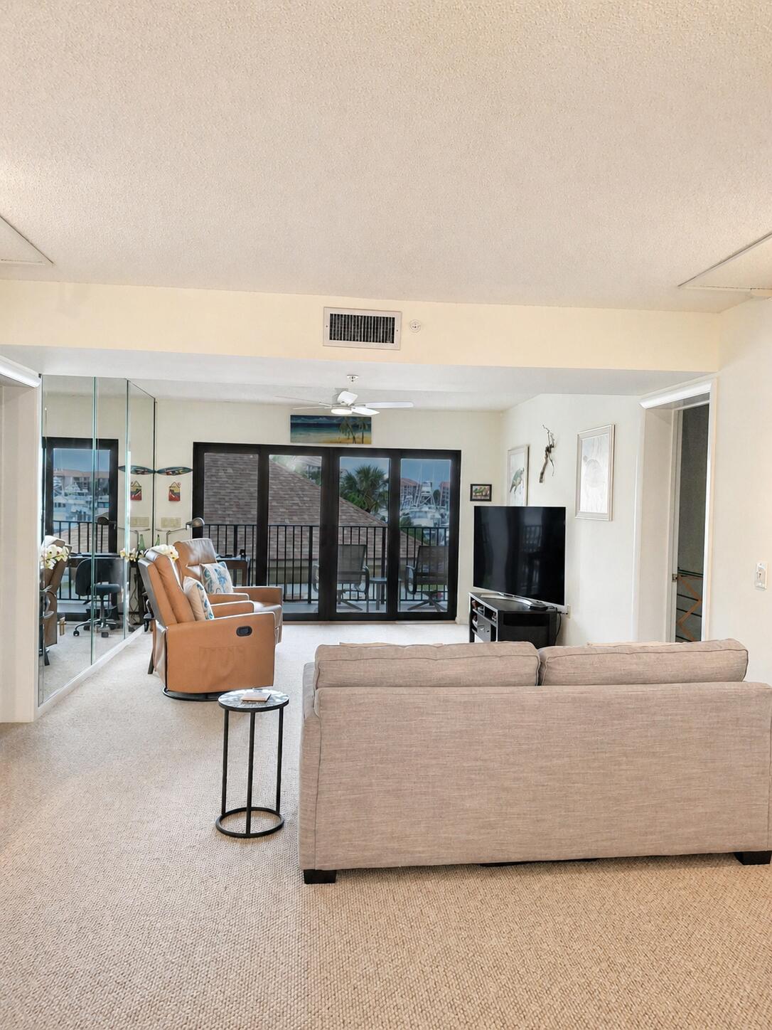 1201 Seafarer Circle Apt 201, Jupiter, FL 33477, Jupiter - Photo 3