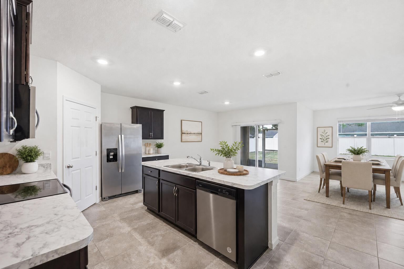 428 SE Fairchild Avenue, Port St. Lucie, FL 34984, Port St. Lucie - Photo 4