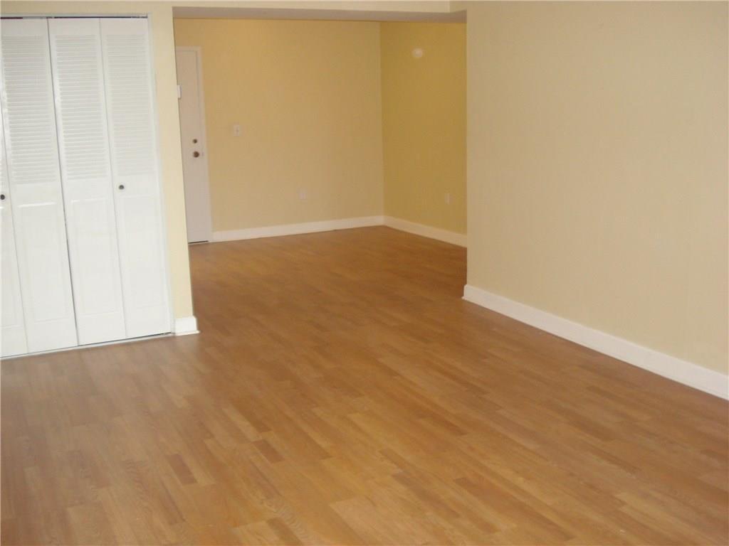 1681 NW 70th Avenue 403, Plantation, FL 33313, Plantation - Photo 5
