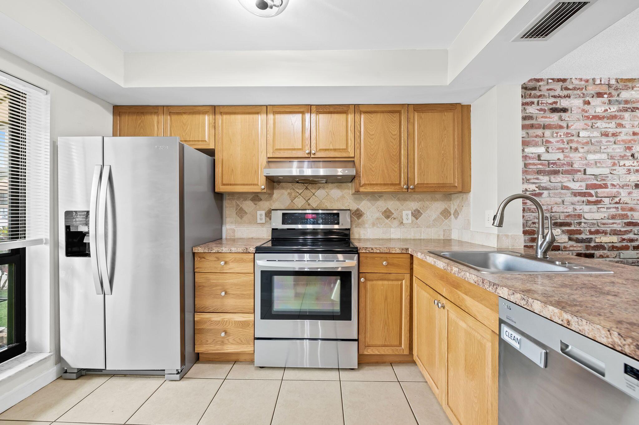 2257 SW 15th Street 183, Deerfield Beach, FL 33442, Deerfield Beach - Photo 4