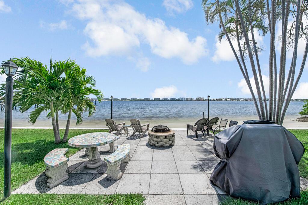 1430 S Lakeside Drive 22, Lake Worth Beach, FL 33460, Lake Worth Beach