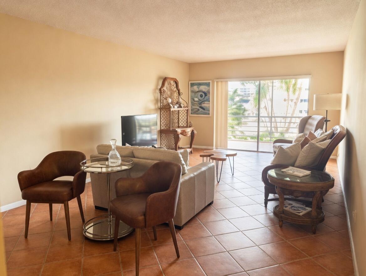 1430 S Lakeside Drive 22, Lake Worth Beach, FL 33460, Lake Worth Beach - Photo 3