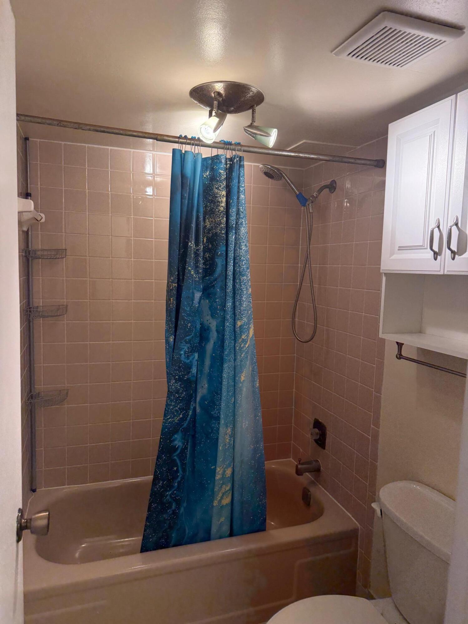 4394 NW 9th Avenue 20-1a, Pompano Beach, FL 33064, Pompano Beach - Photo 3