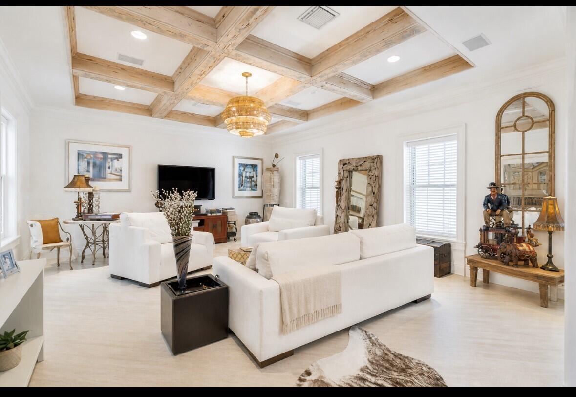 286 Jamaica Lane, Palm Beach, FL 33480, Palm Beach - Photo 2