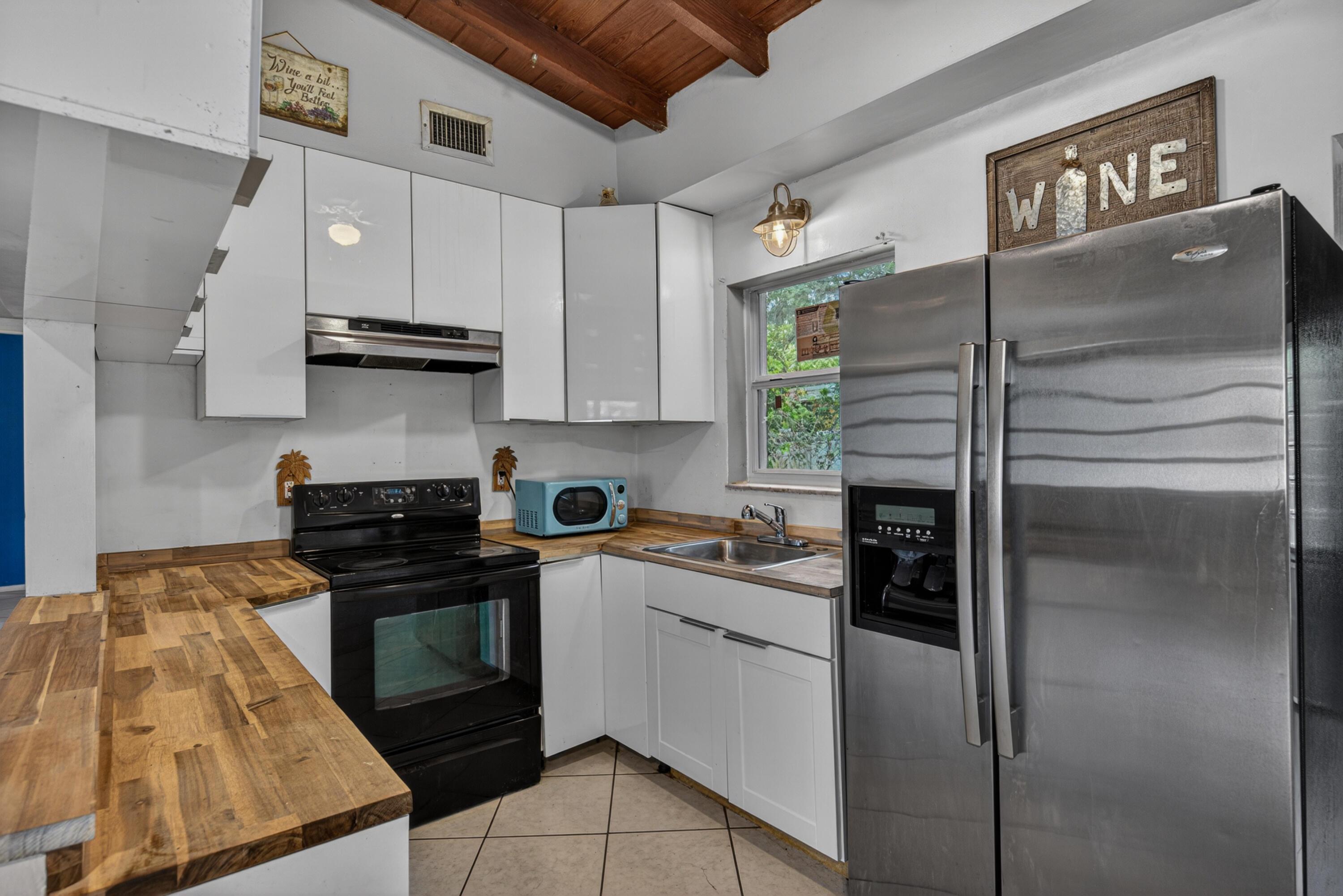 1425 SW 19th Avenue, Fort Lauderdale, FL 33312, Fort Lauderdale - Photo 5
