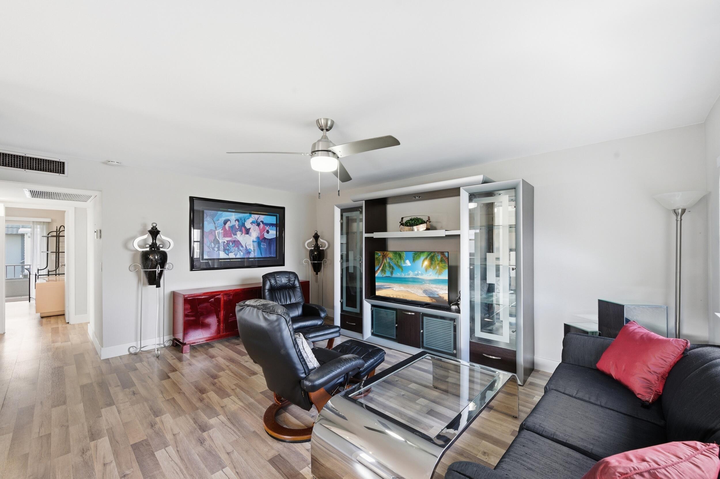 756 Flanders 756, Delray Beach, FL 33484, Delray Beach - Photo 5