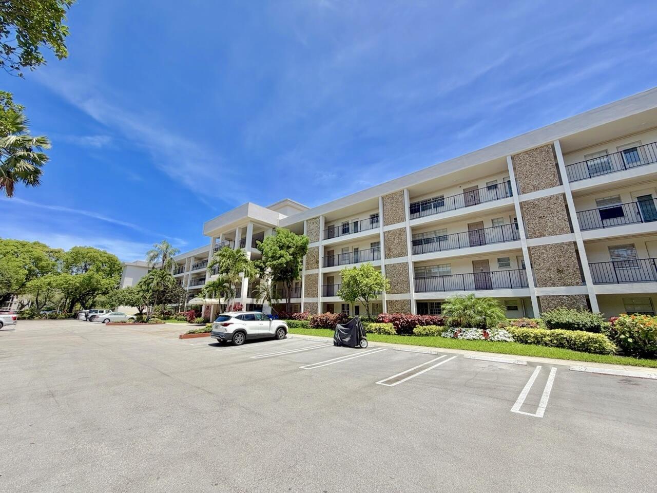2800 N Palm Aire Drive Unit 404, Pompano Beach, FL 33069, Pompano Beach - Photo 5