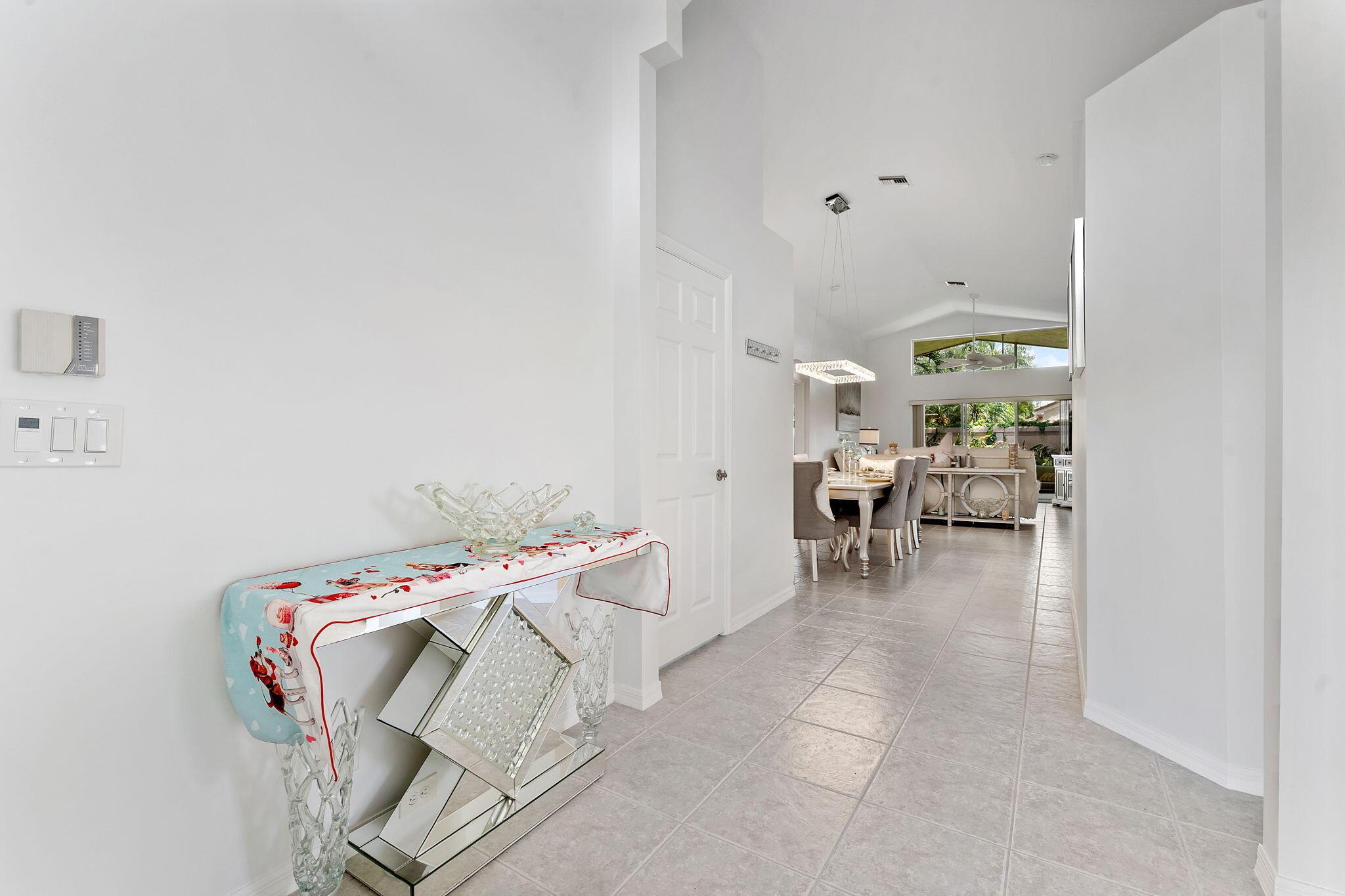 6887 Viale Elizabeth, Delray Beach, FL 33446, Delray Beach - Photo 4
