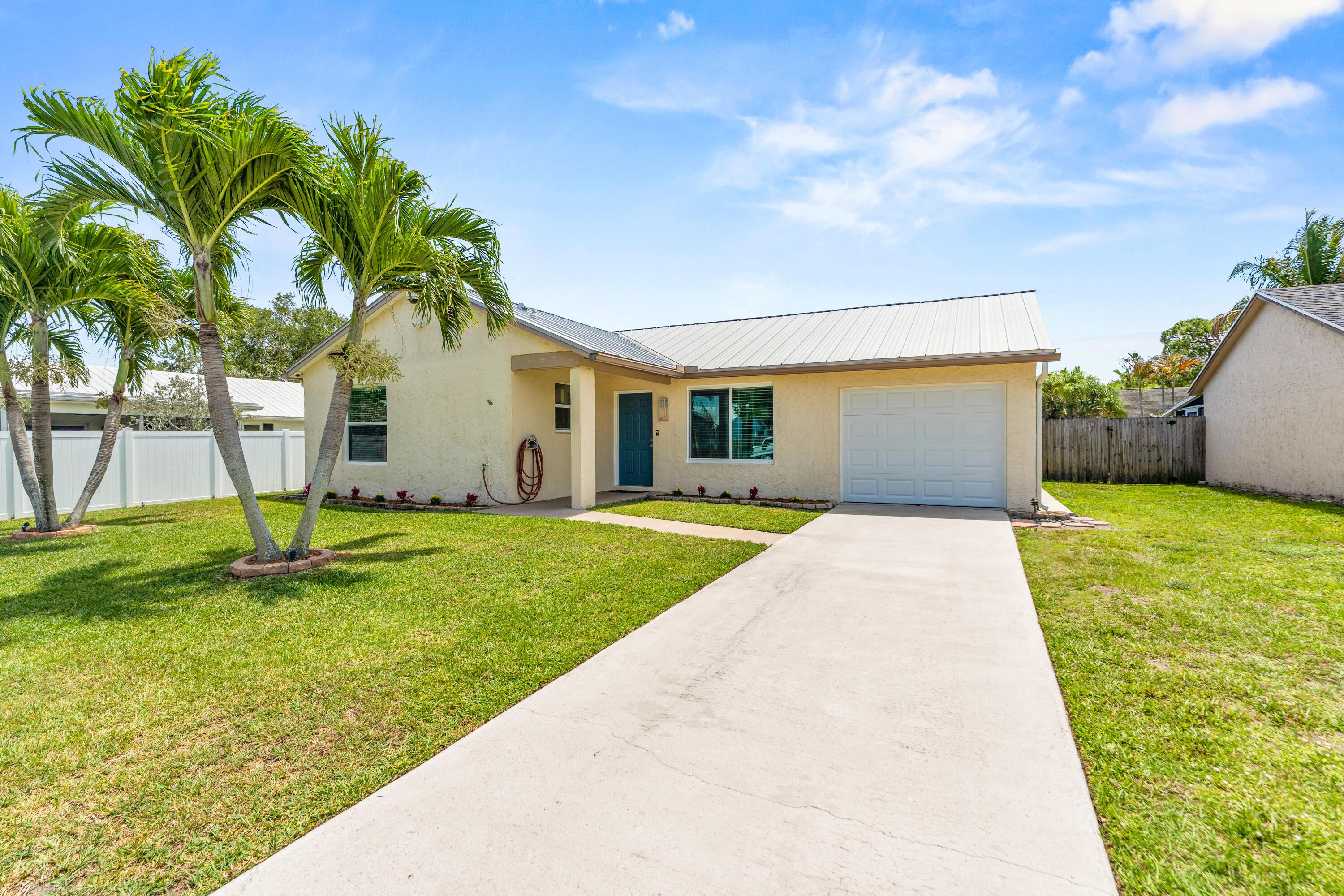 105 Banyan Circle, Jupiter, FL 33458, Jupiter - Photo 3