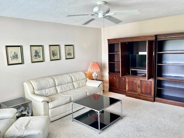 715 Normandy O, Delray Beach, FL 33484, Delray Beach - Photo 4