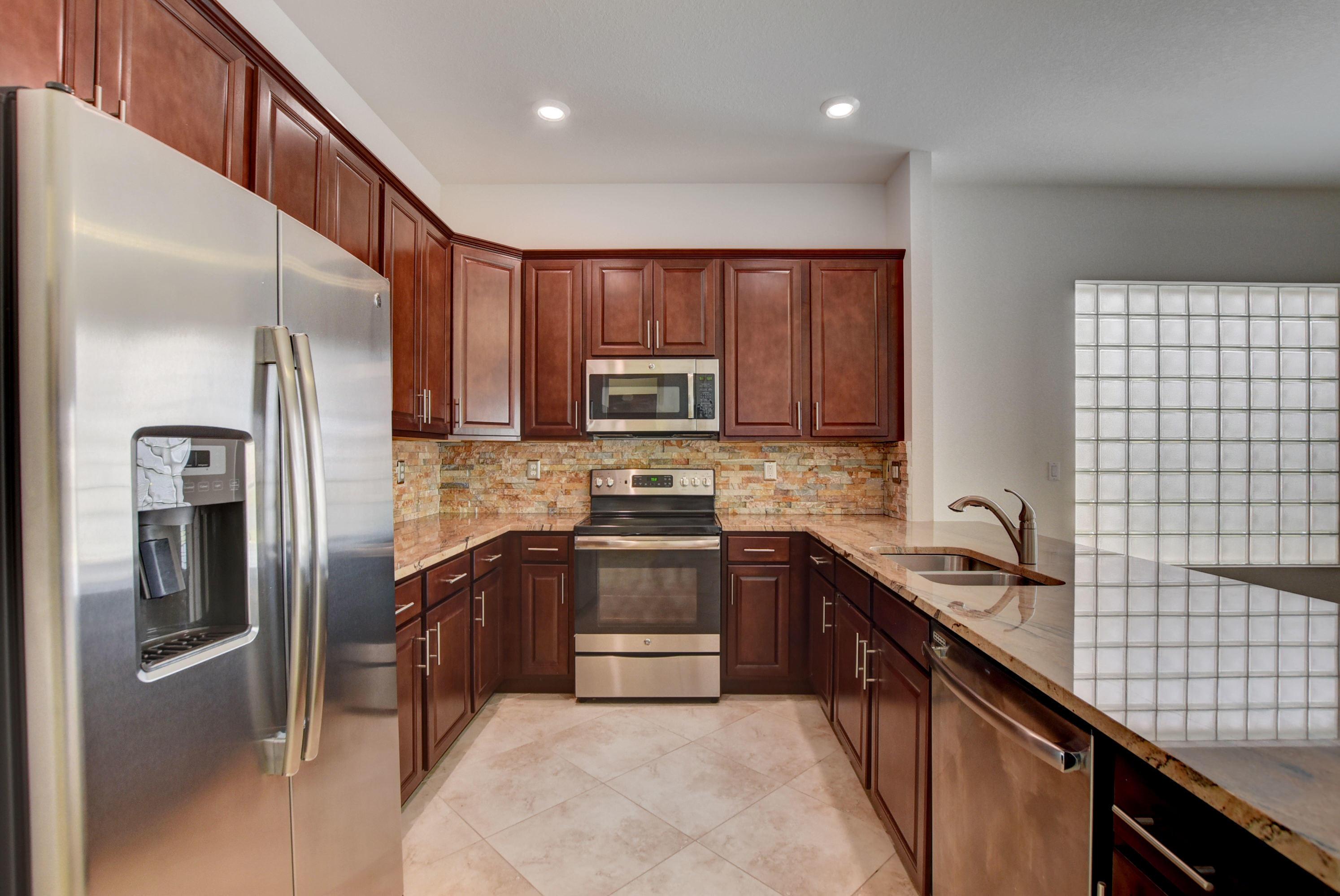 8835 Sandy Creek Way, Lake Worth, FL 33467, Lake Worth - Photo 3
