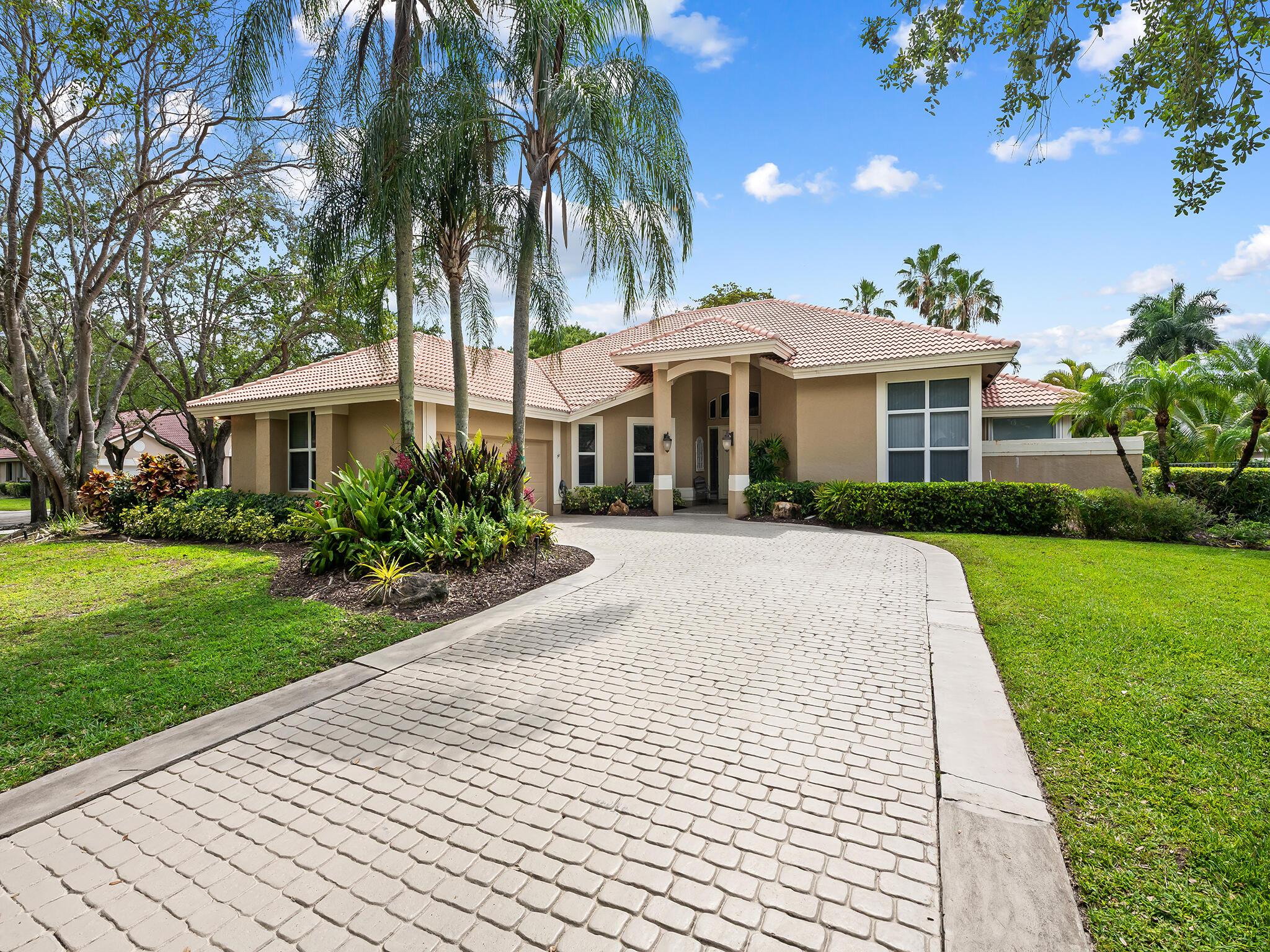 1207 Manor Drive S, Weston, FL 33326, Weston